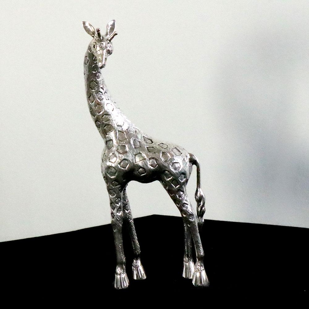 Girafe Nº 2 by Alcino Silversmith 1902 Handcrafted in Sterling Silver In New Condition For Sale In Porto, 13