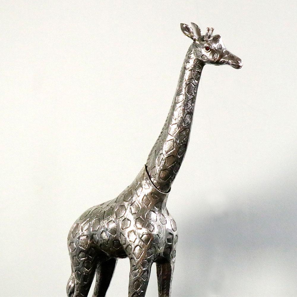 Hammered Girafe Nº 5 by Alcino Silversmith 1902 Handcrafted in Sterling Silver For Sale