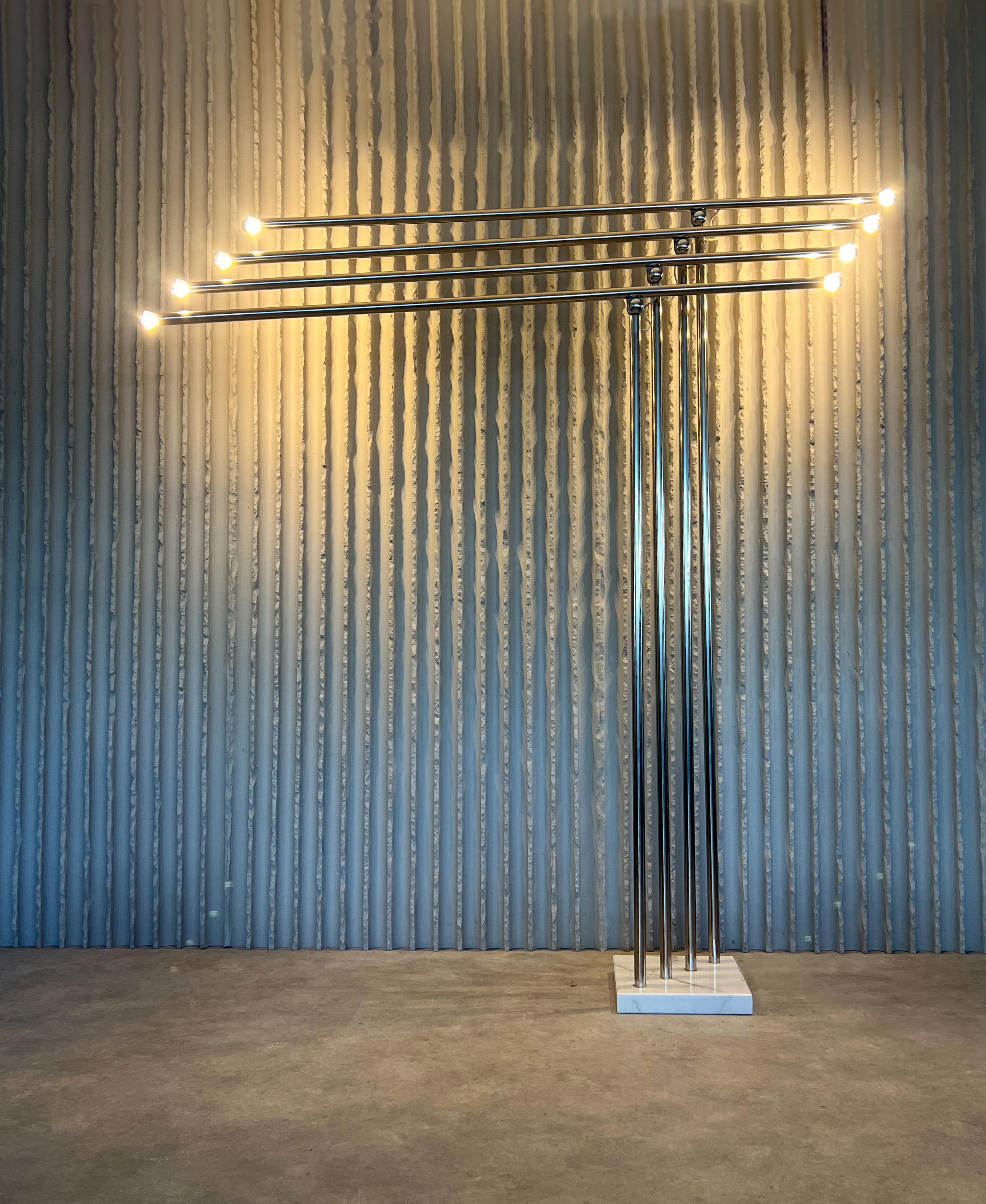 Mid-Century Modern “Giraffa” floor lamp by Sergio Moscheni for Selenova For Sale