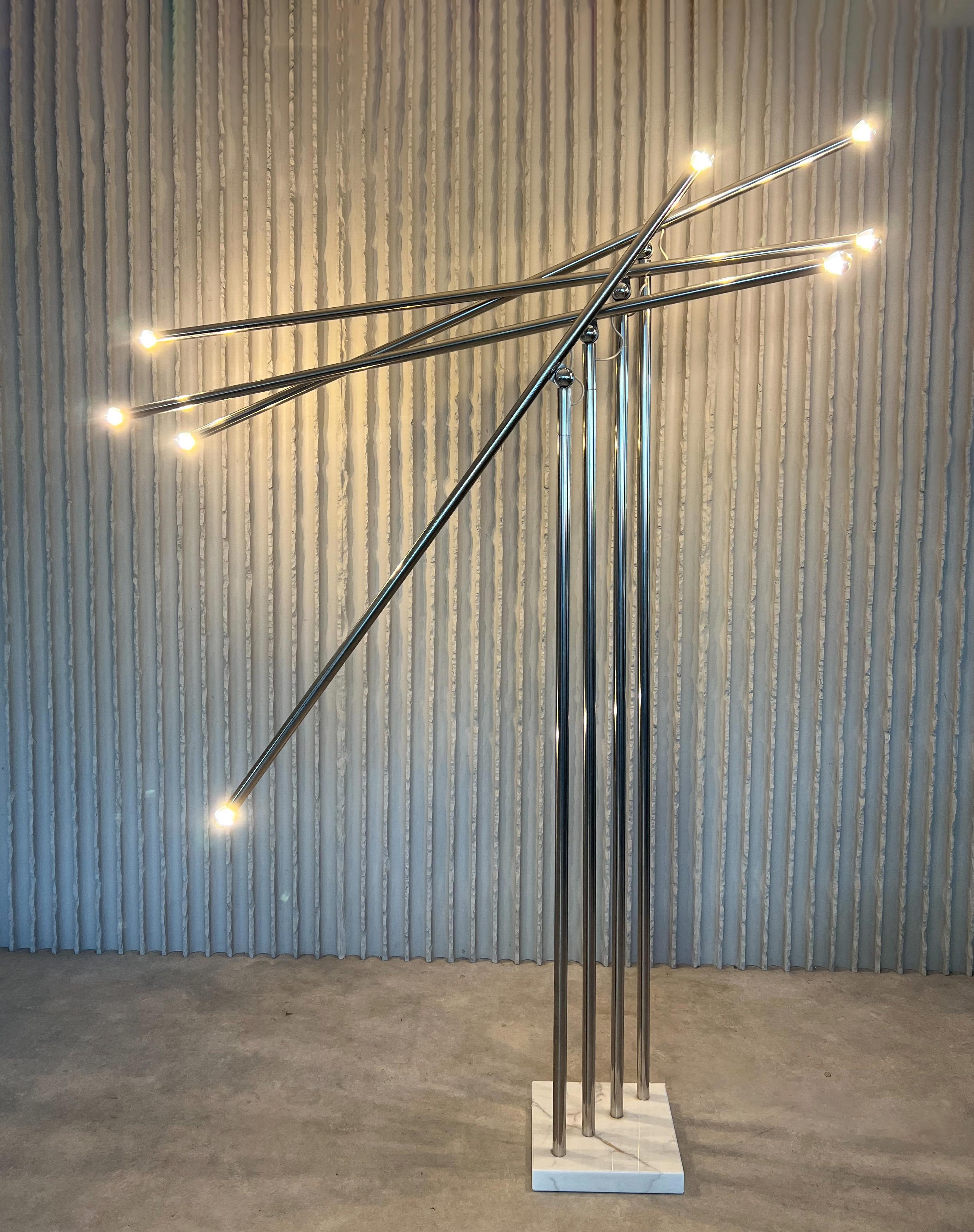 Italian “Giraffa” floor lamp by Sergio Moscheni for Selenova For Sale