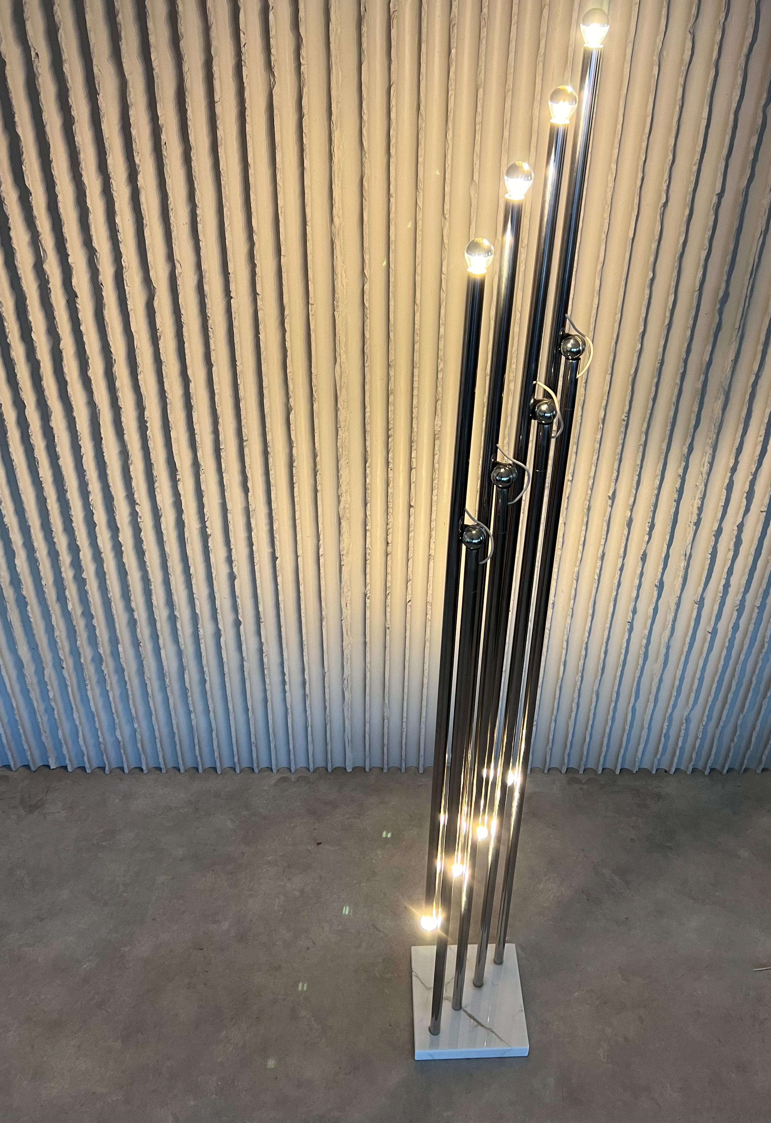“Giraffa” floor lamp by Sergio Moscheni for Selenova In Good Condition For Sale In HAARLEM, NL