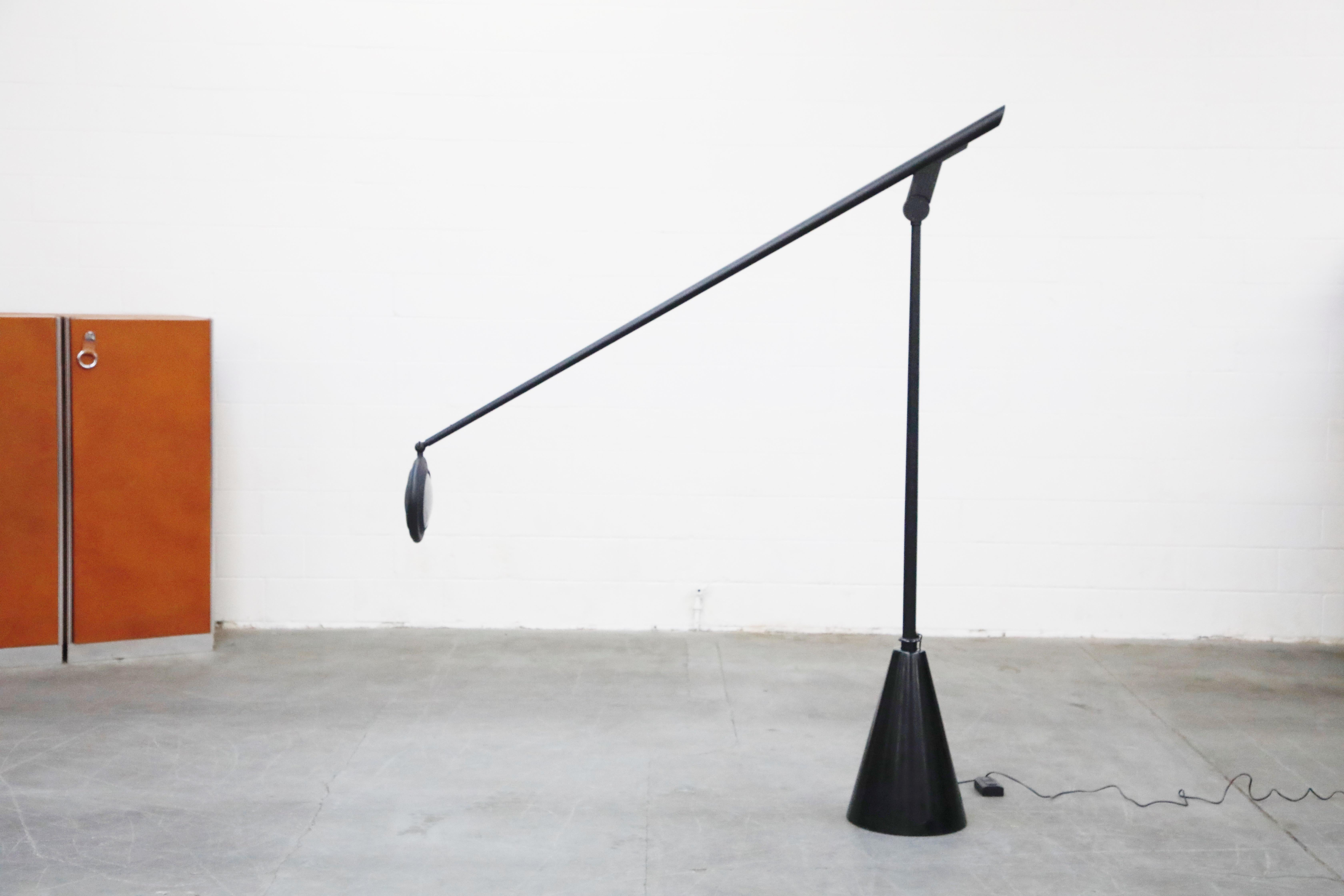 'Giraffa' Postmodern Floor Lamp by Hans Von Kilier for Bilumen, 1985, Italy In Excellent Condition In Los Angeles, CA