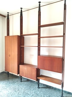 Giraffe bookcase by Tilche for Arform