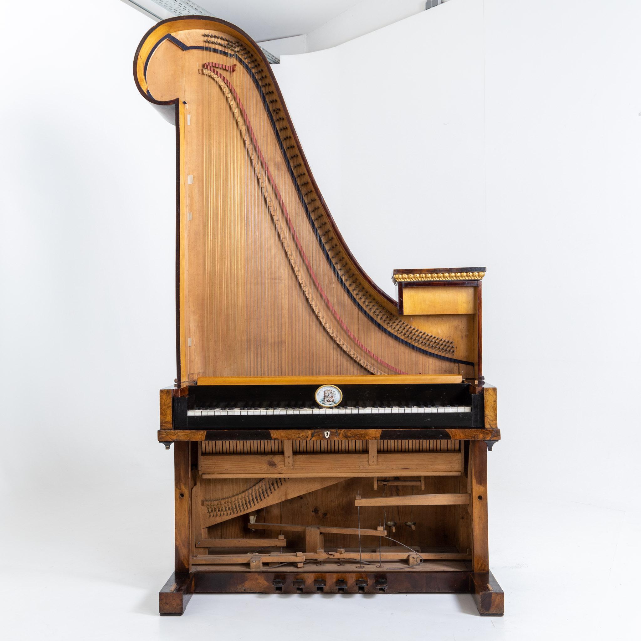 Giraffe Piano by Christoph Ehrlich zu Bamberg, around 1820 For Sale 10