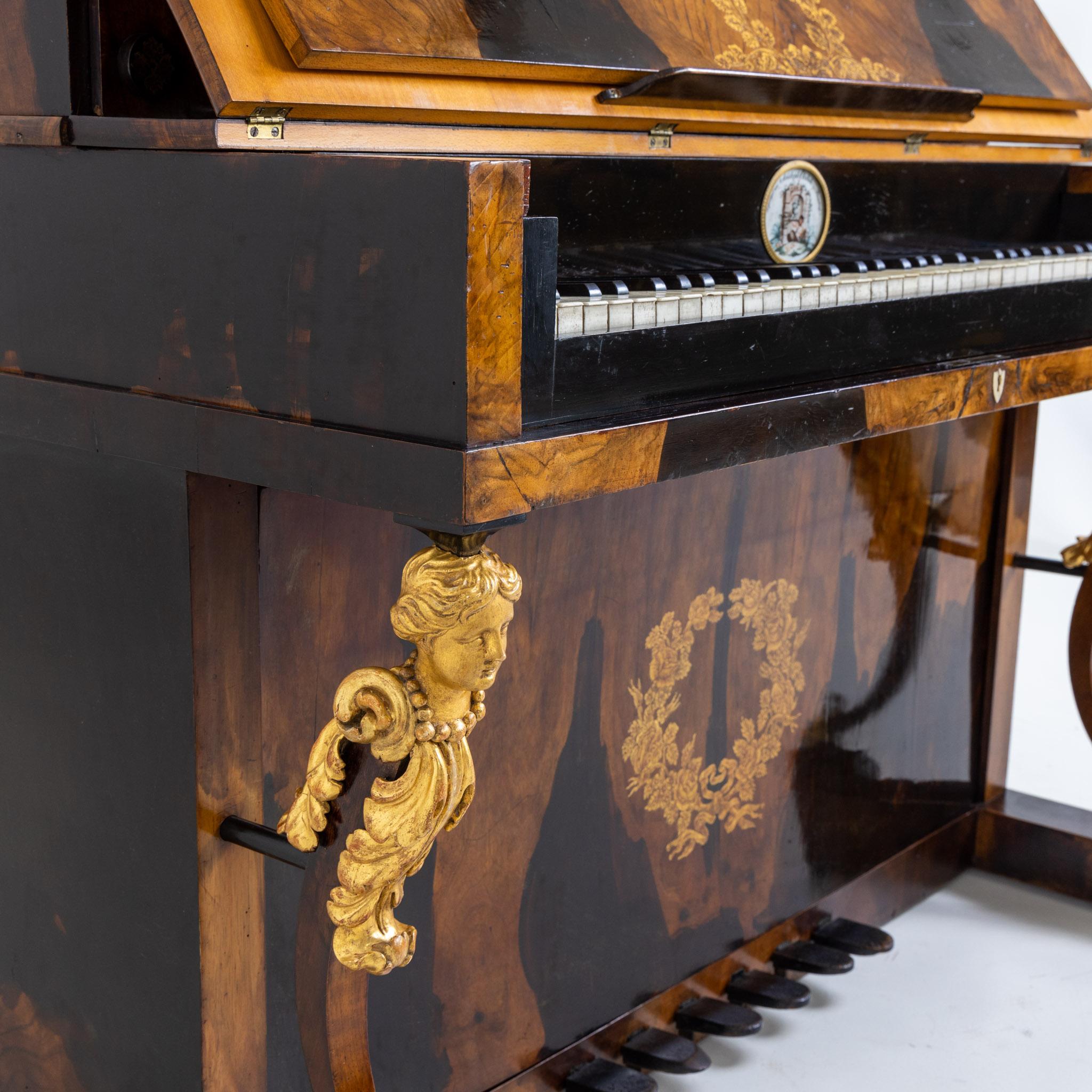 Walnut Giraffe Piano by Christoph Ehrlich zu Bamberg, around 1820 For Sale