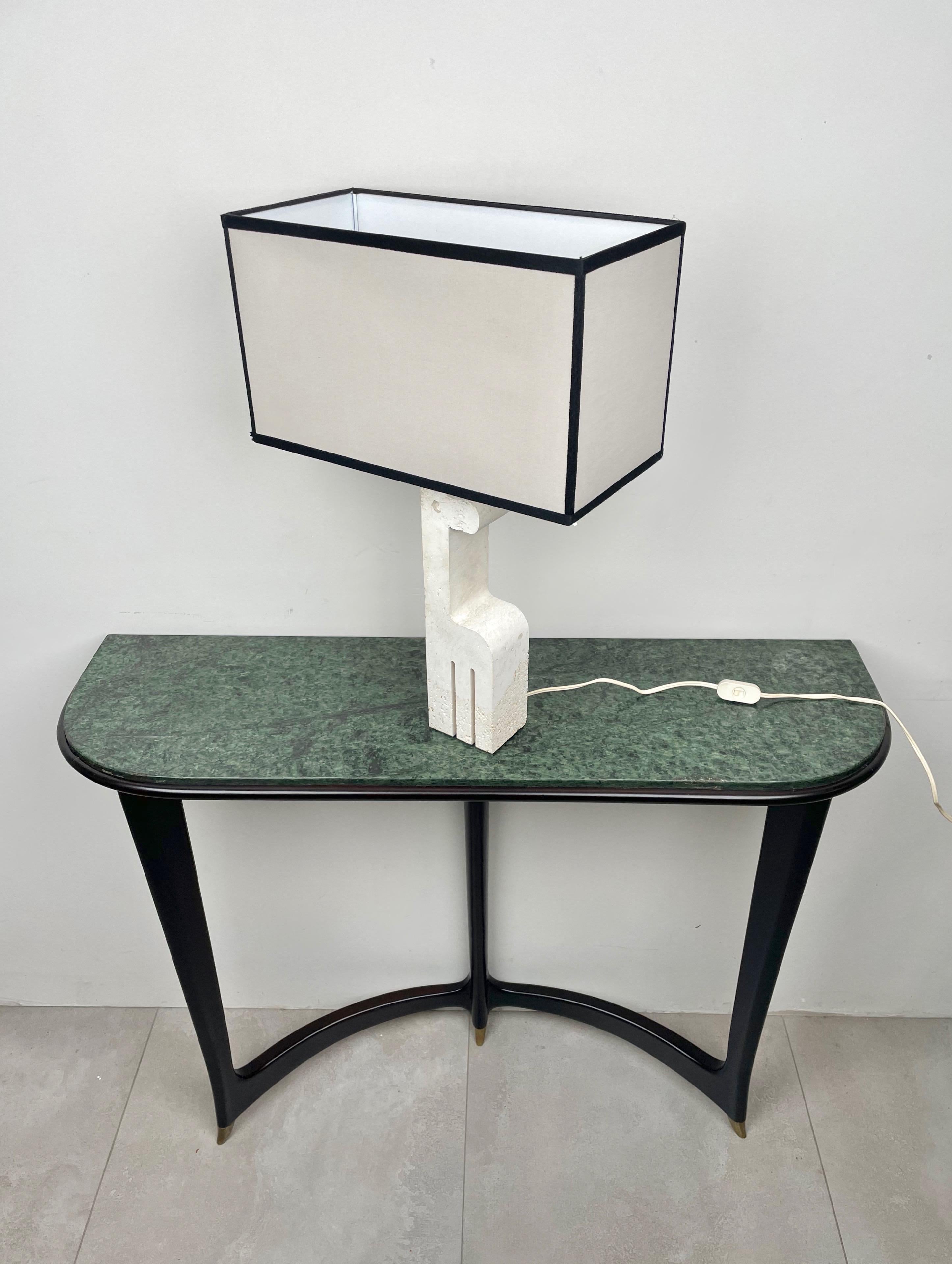 Italian Giraffe Table Lamp in Travertine by Fratelli Mannelli, Italy, 1970s For Sale