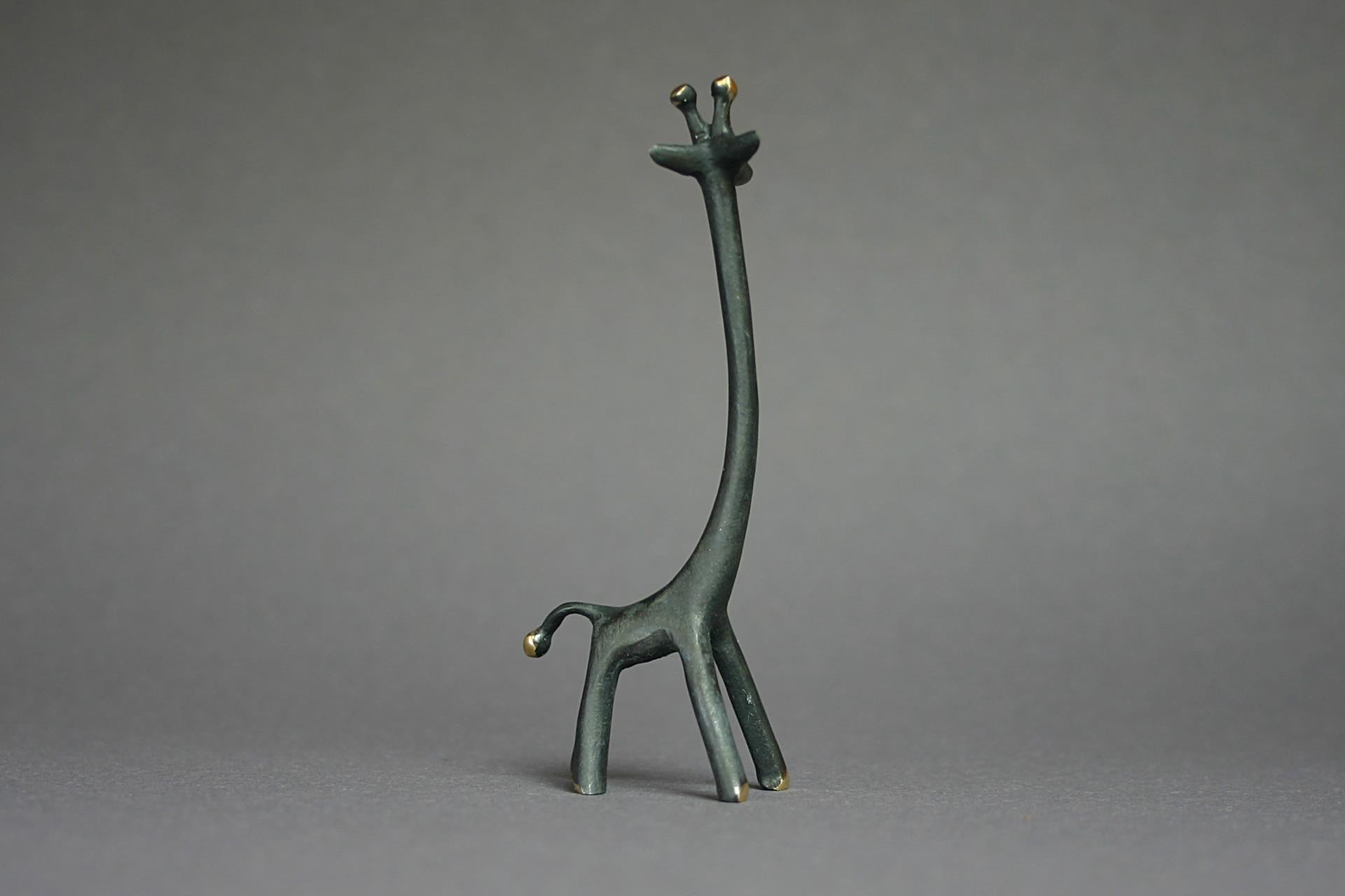 Patinated Giraffe Walter Bosse figurines brass patinated new Vienna Austria For Sale