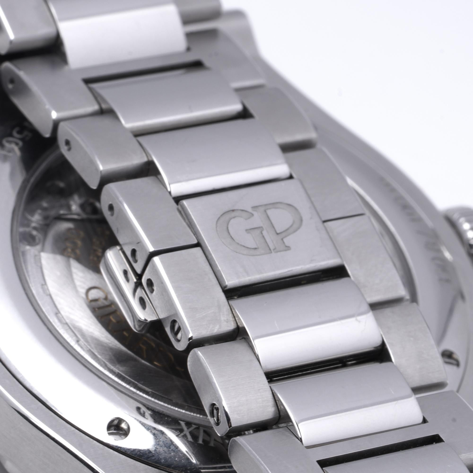 Girard-Perregaux Laureato 42mm Automatic watch, Ref. Nr. 81010 For Sale 6