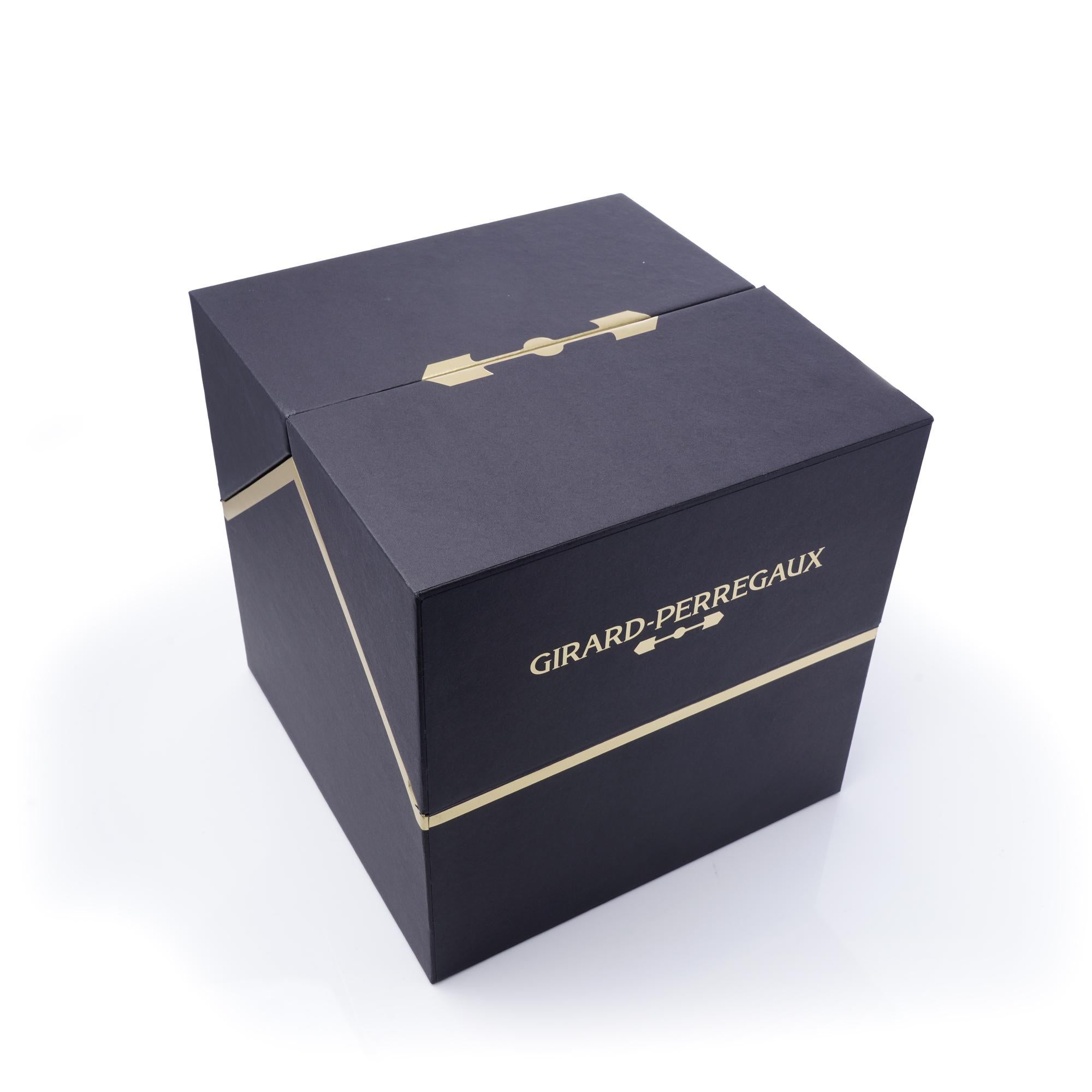 Girard-Perregaux Laureato 42mm Automatic watch, Ref. Nr. 81010 For Sale 8
