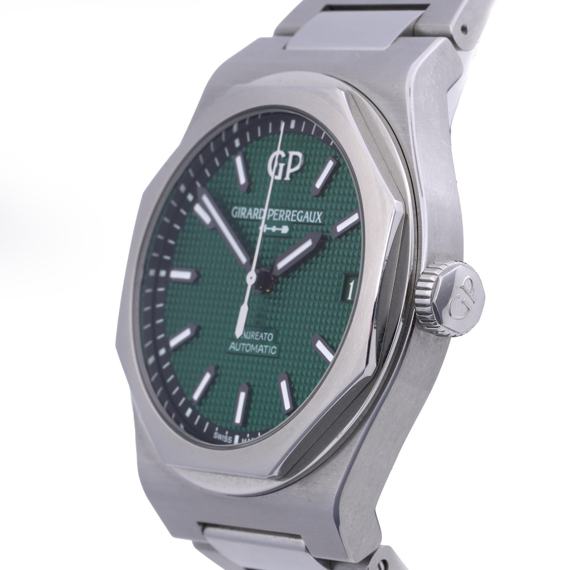 Girard-Perregaux Laureato 42mm Automatic watch, Ref. Nr. 81010 For Sale 4