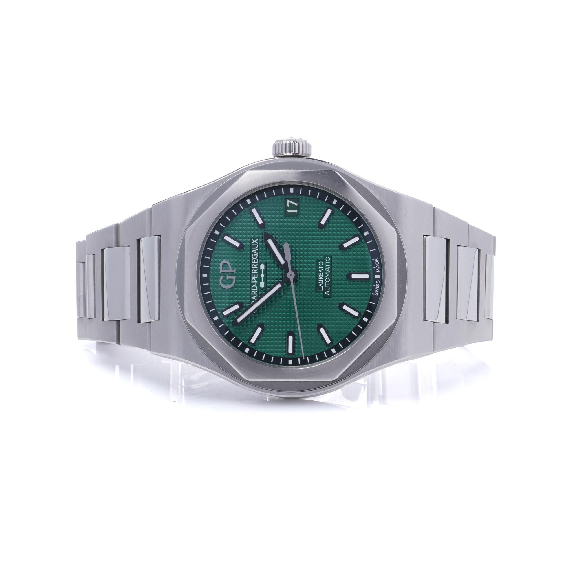 Girard-Perregaux Laureato 42mm Automatic watch, Ref. Nr. 81010 For Sale 5