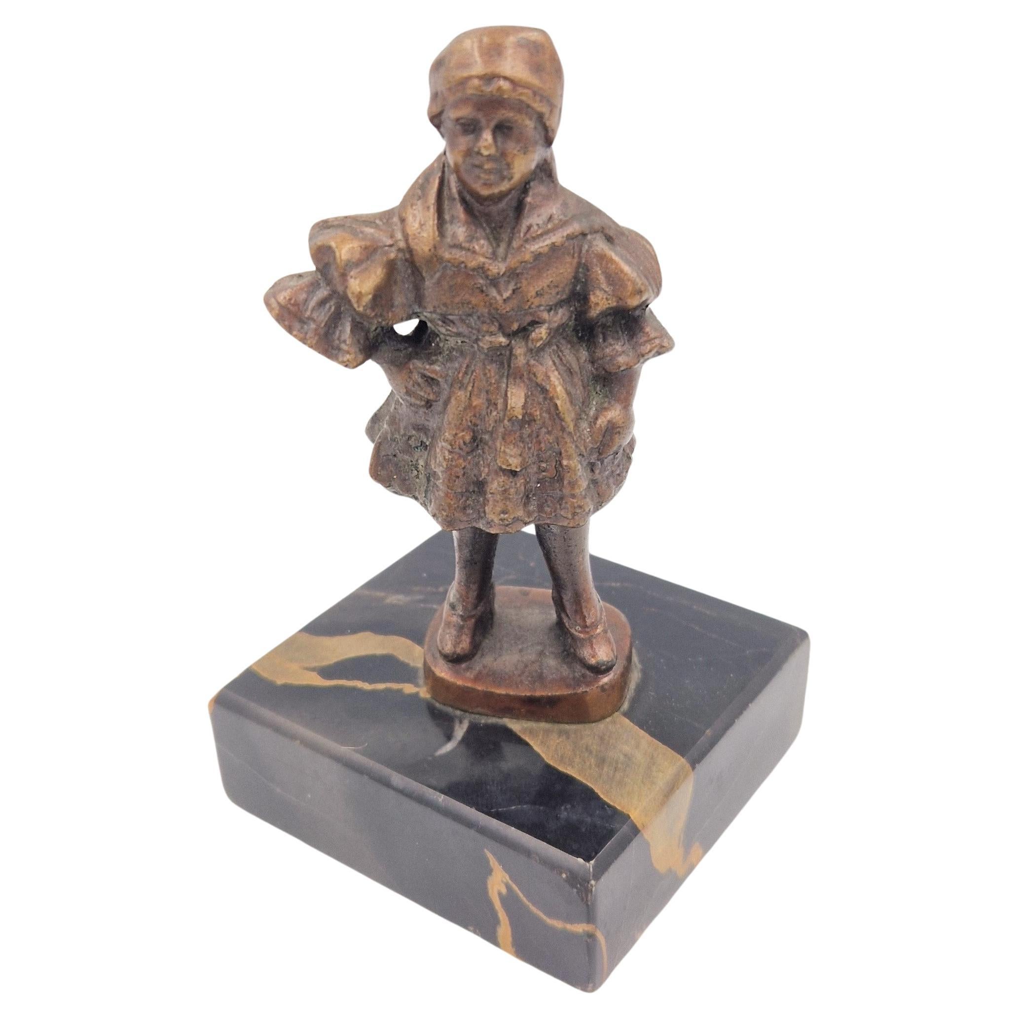 Girl bronze figure on marble base. 1880 - 1900 For Sale