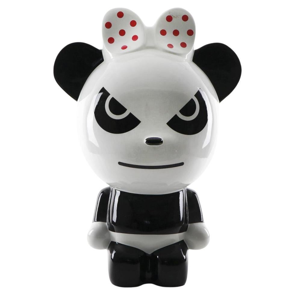 Escultura Niña Panda