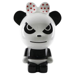 Escultura Niña Panda
