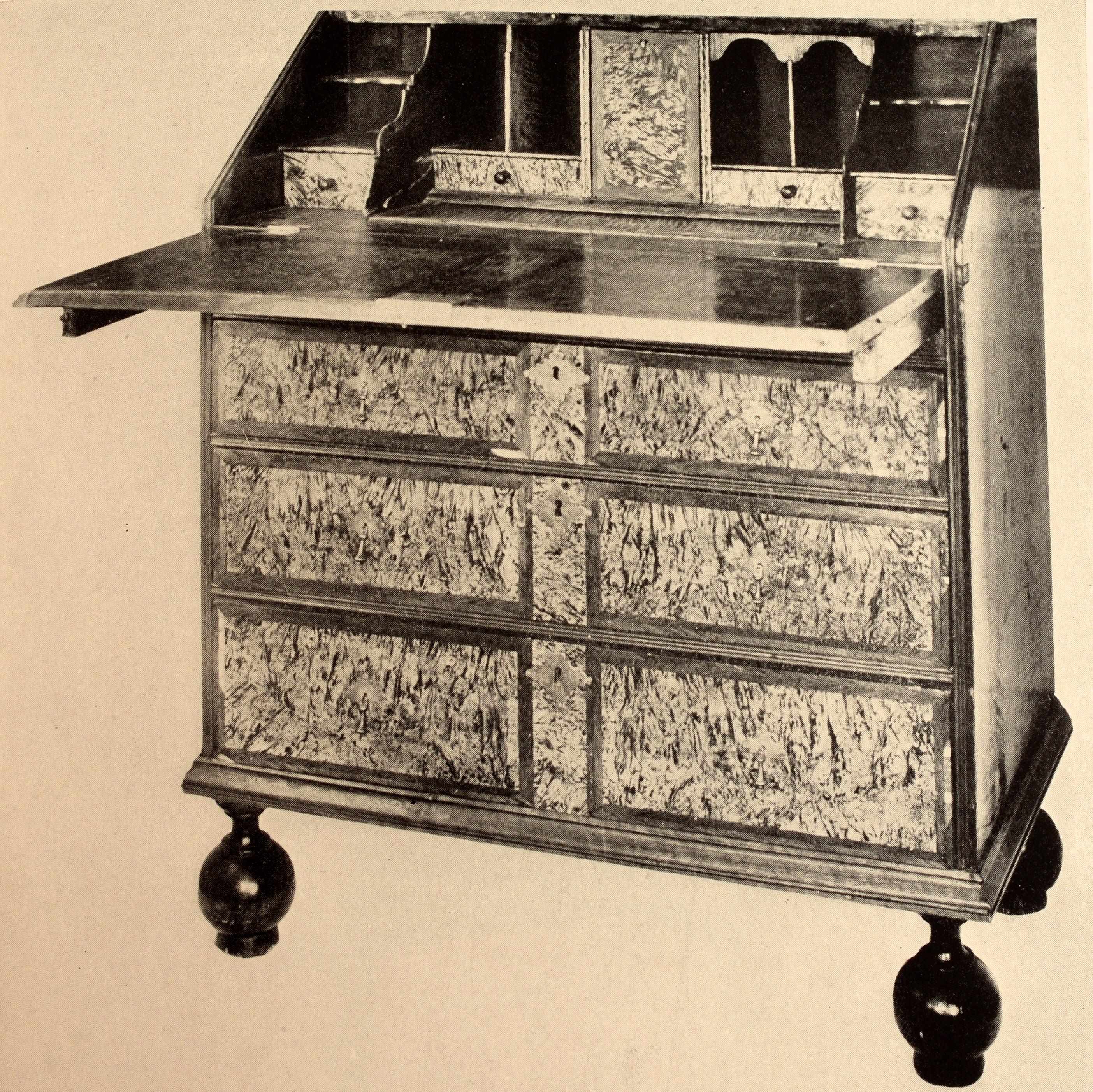 Début du 20ème siècle Exposition de meubles coloniaux et premiers meubles fédéraux, 1ère édition de 1929, Girl Scouts Loan en vente
