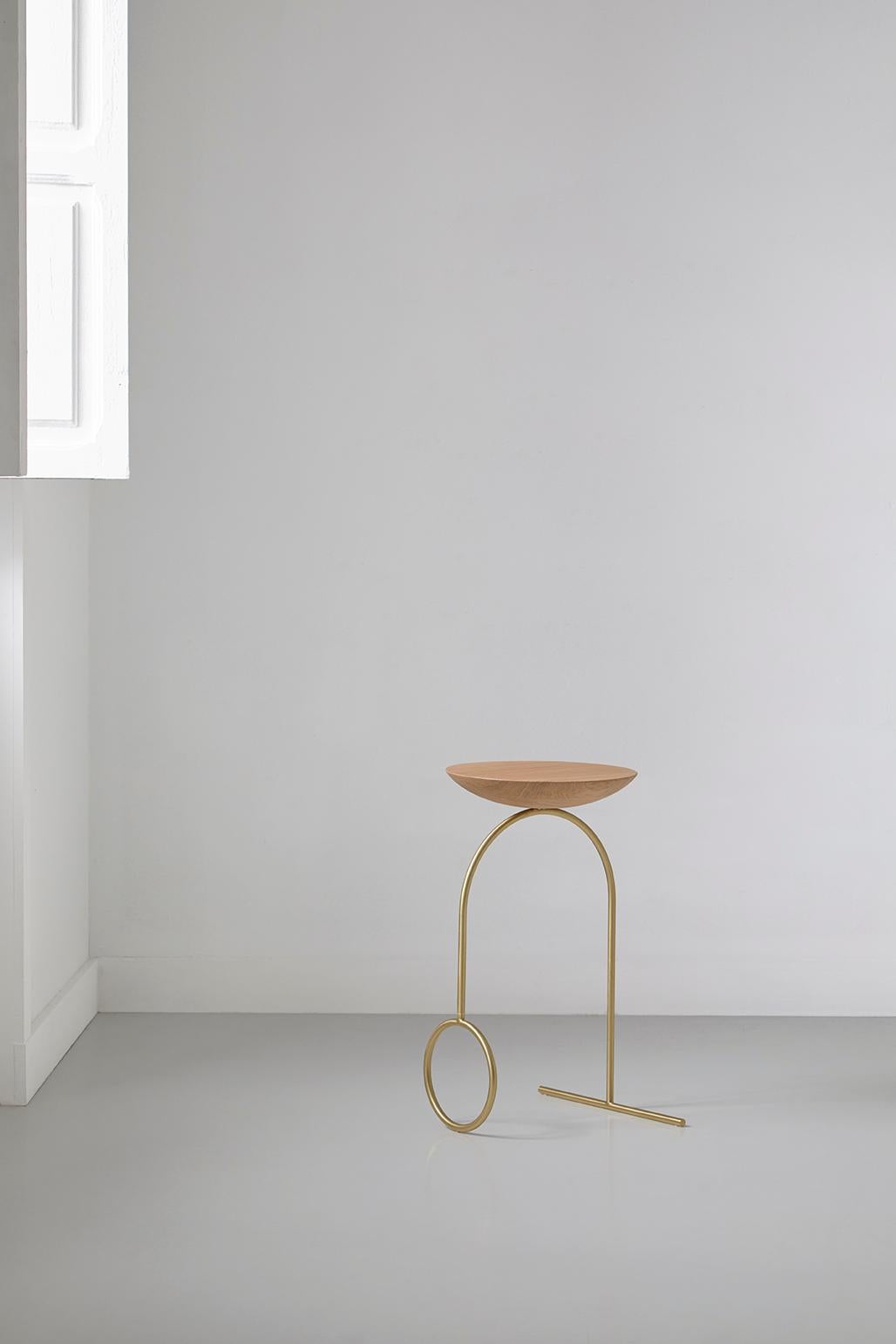 Minimalist Viccarbe Giro Sculptural Table, Matt Oak and Brass Finish by Pedro Paulo Venzón For Sale