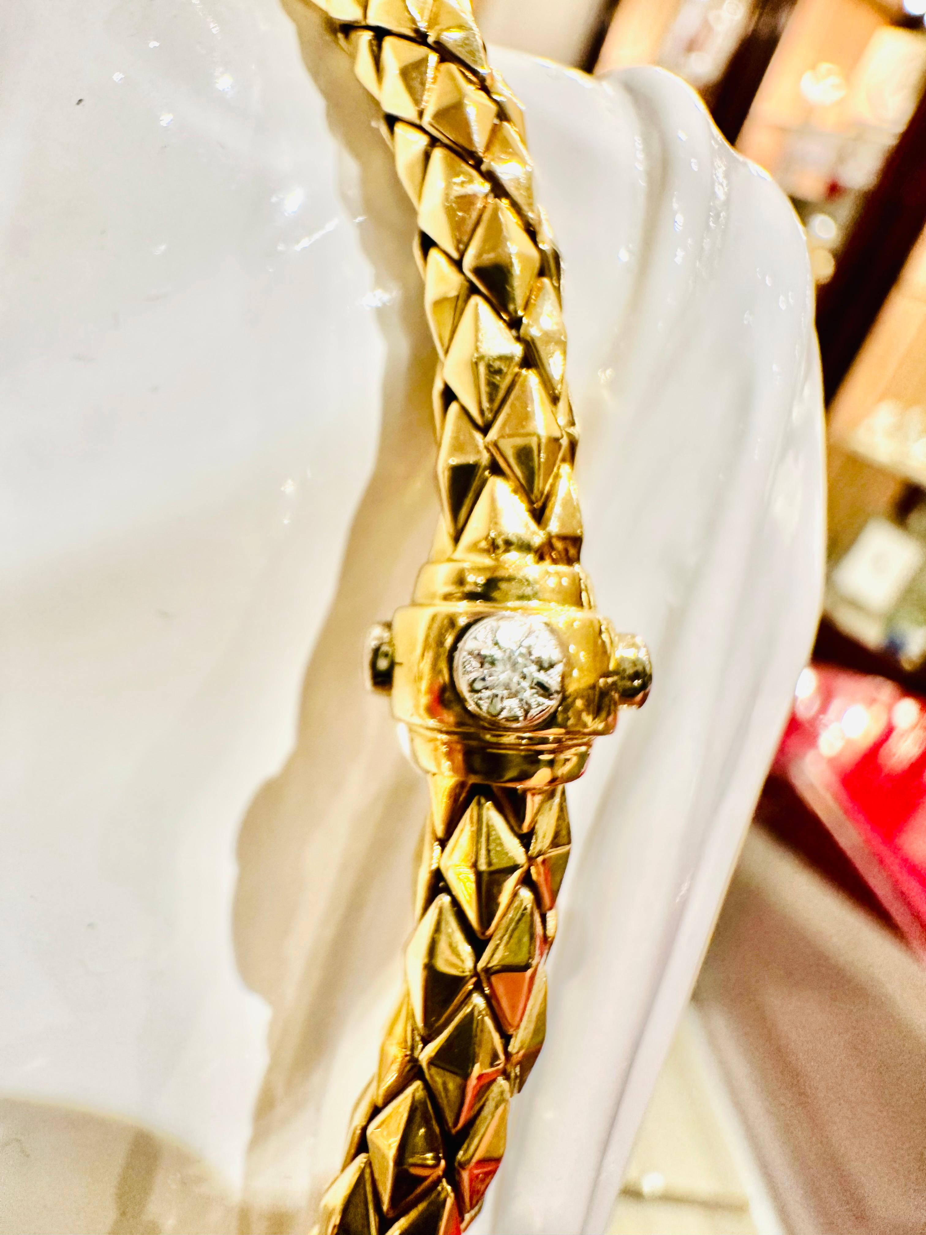 Chimento necklace necklace 18kt yellow gold For Sale 1