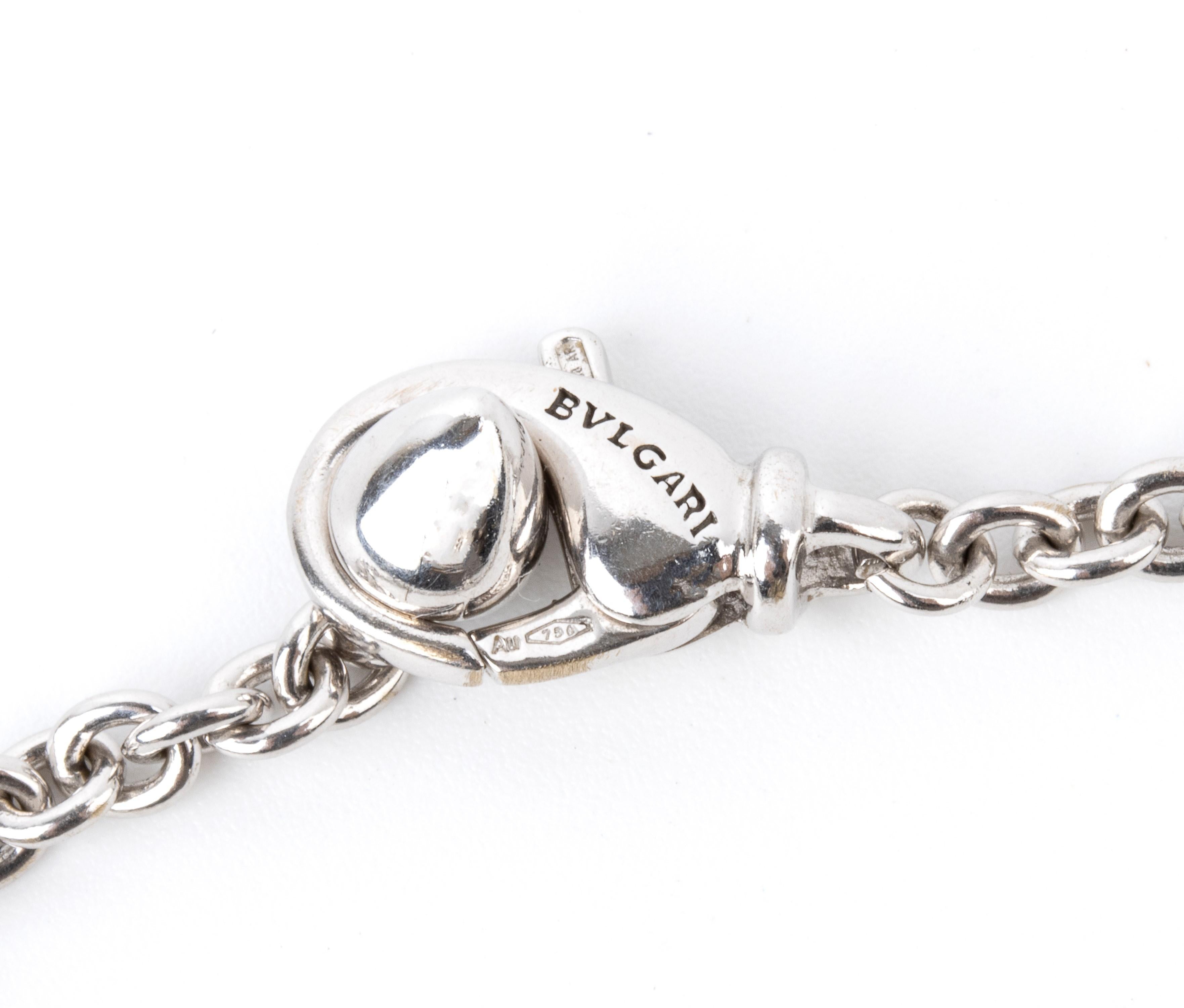 BULGARI
Gold necklace
Made of 18k white gold, adjustable by the presence of three dividers.
Punched 