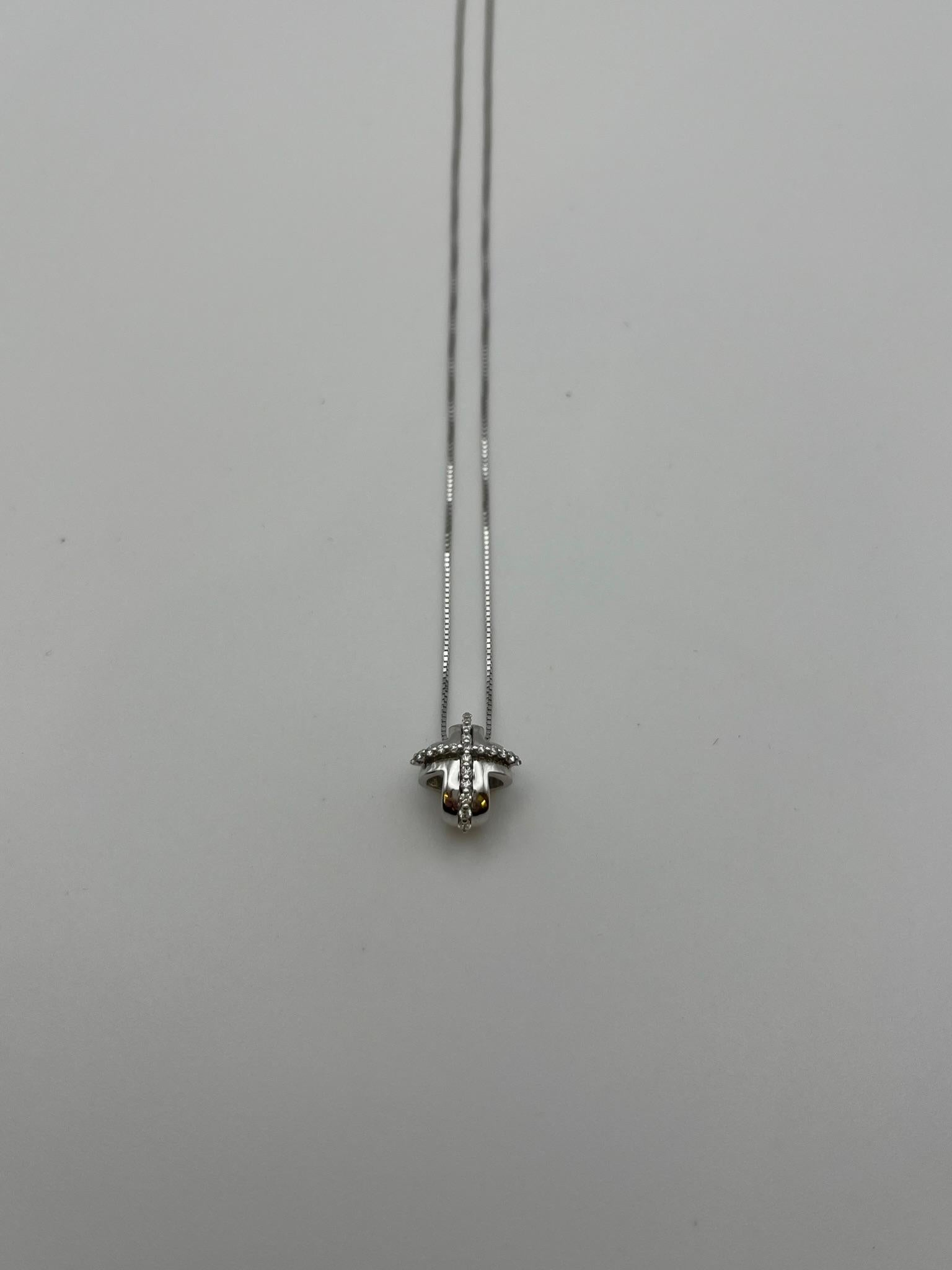 Modern Recarlo cross necklace in 18 kt. white gold with diamonds - Italian design For Sale