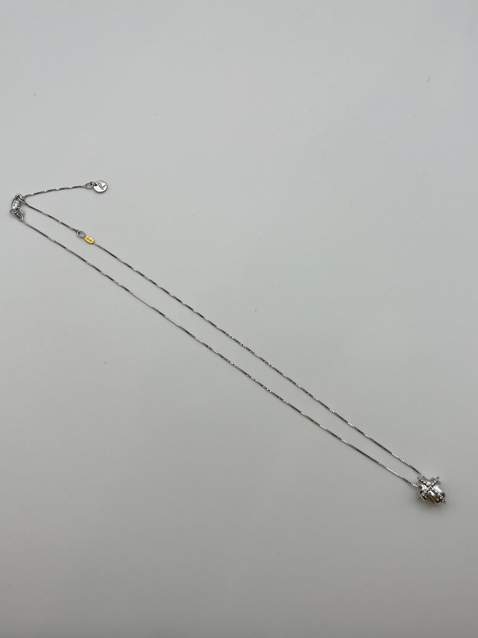 Recarlo cross necklace in 18 kt. white gold with diamonds - Italian design For Sale 3