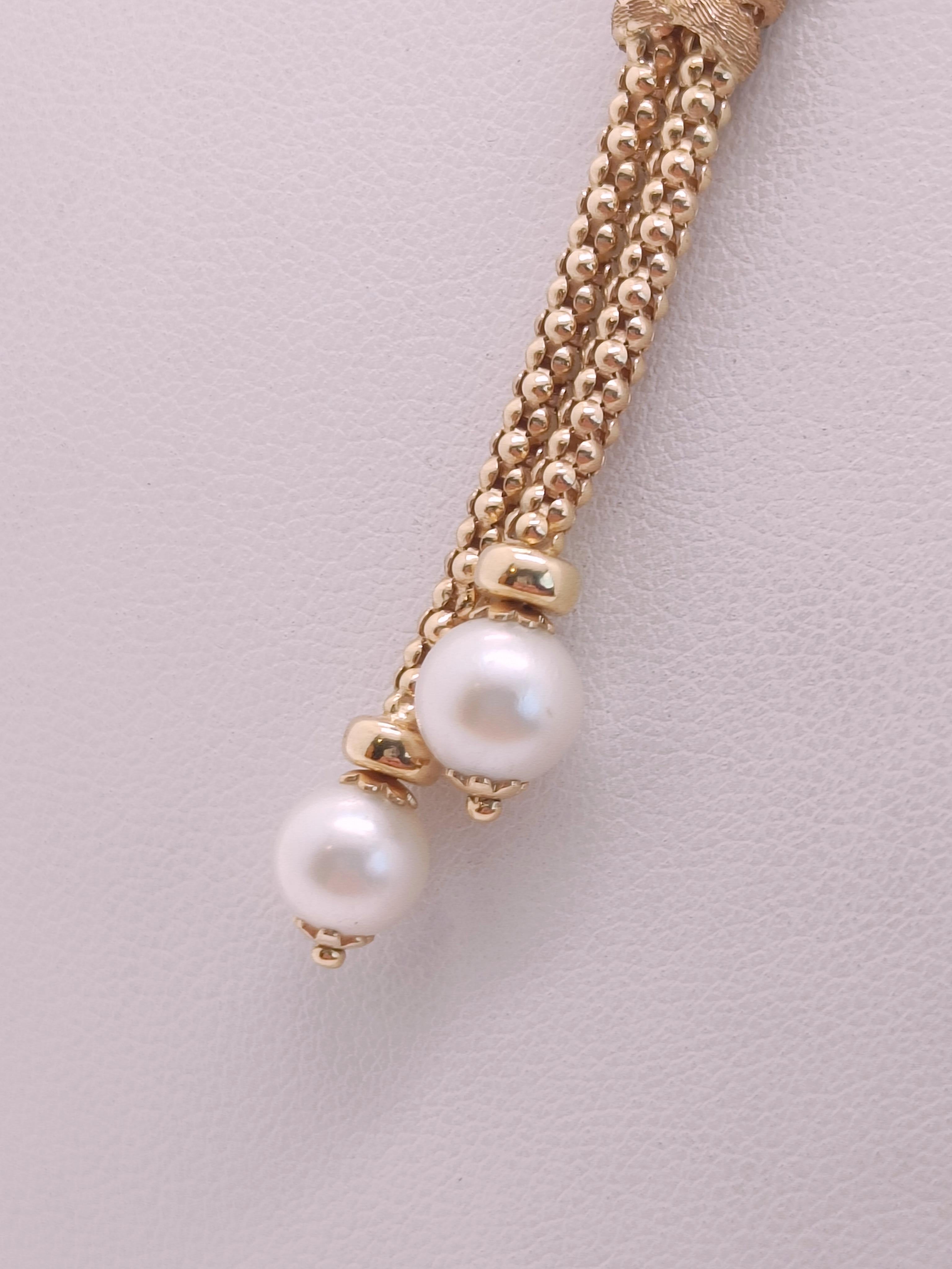 Women's Necklace with Dangling Pearls in 18k Yellow Gold For Sale