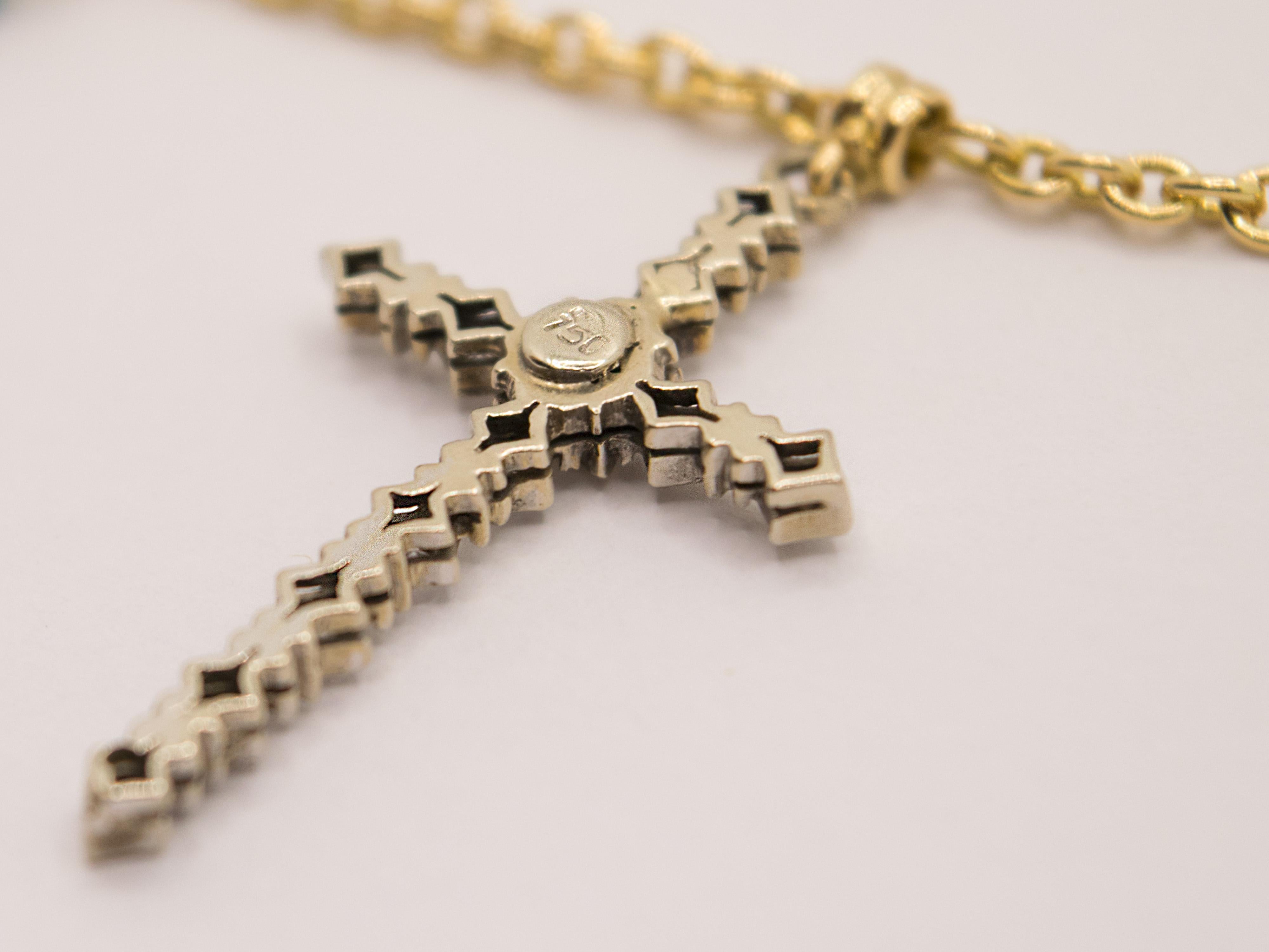 18KT Gold Necklace with 7 Multicolored Vintage Crosses In New Condition For Sale In Cattolica, IT