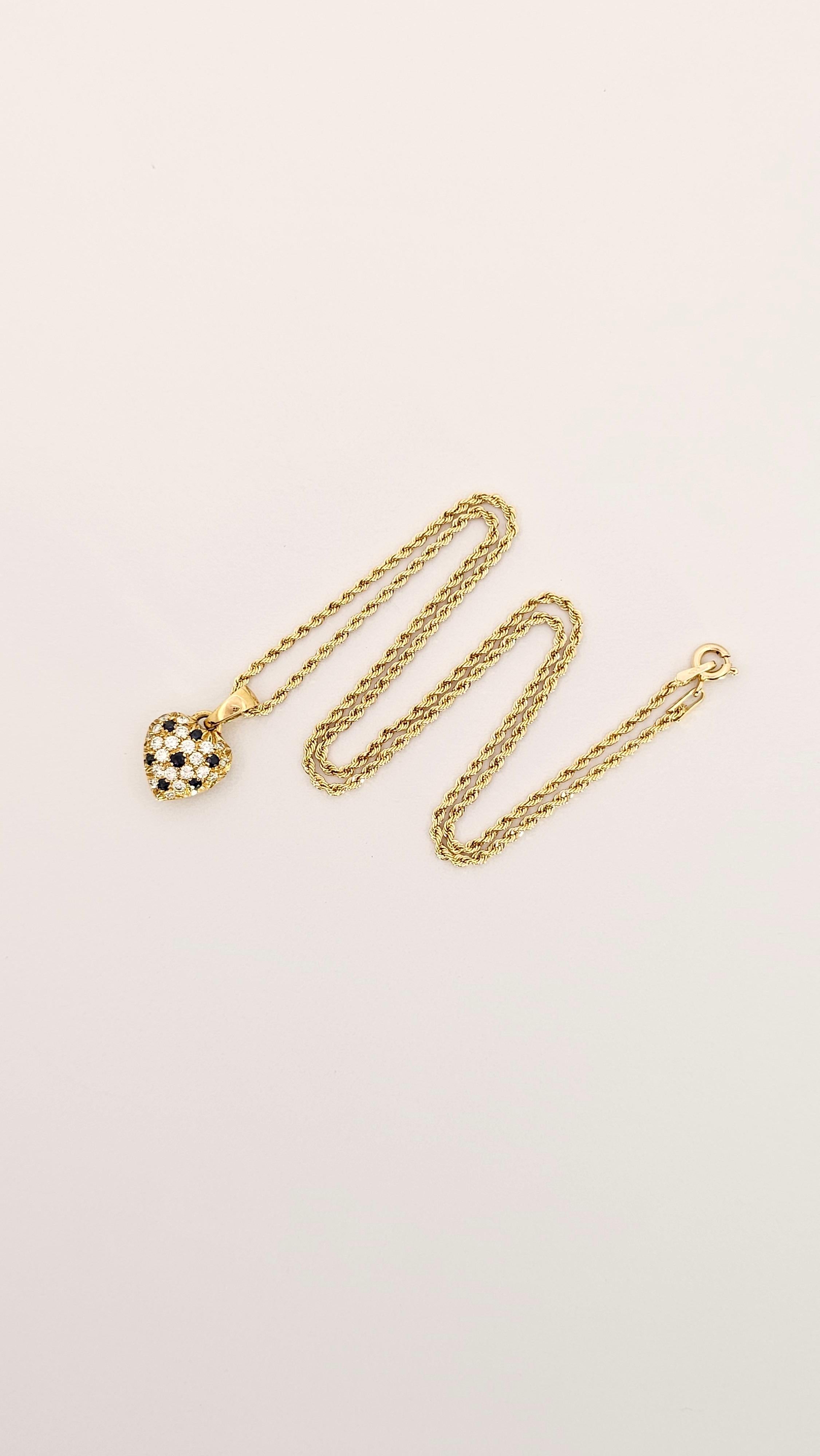 18Kt Gold Necklace, with Heart Pendant in Diamonds and Blue Sapphires For Sale 1