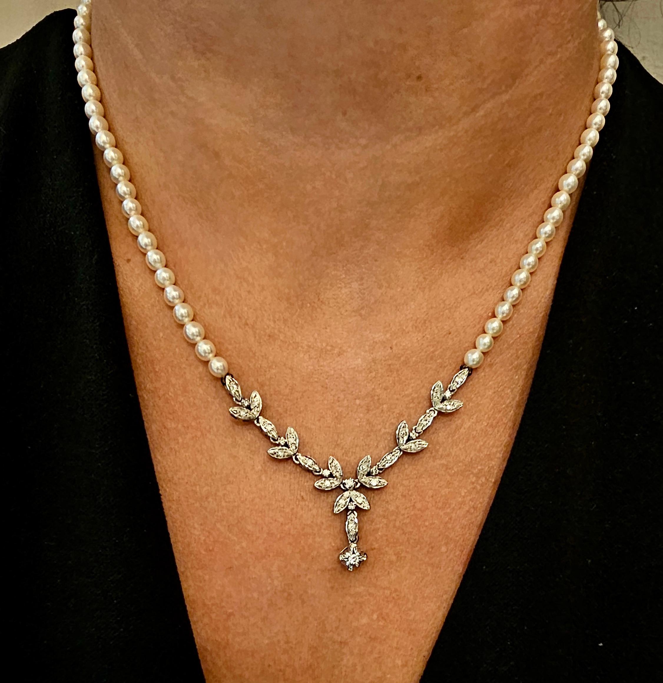 White Gold, Japanese Pearls and Diamonds Necklace For Sale 6