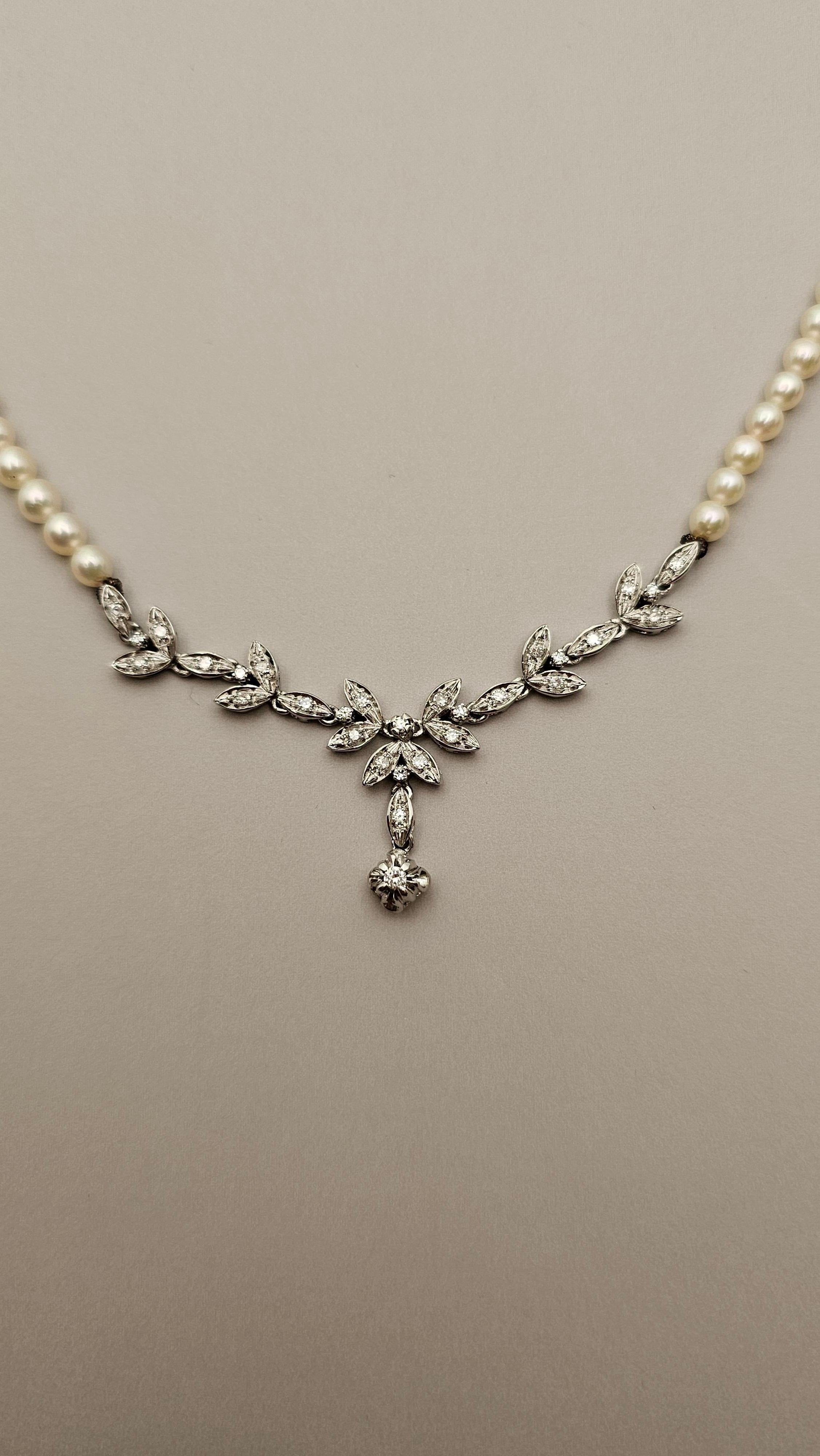 Brilliant Cut White Gold, Japanese Pearls and Diamonds Necklace For Sale