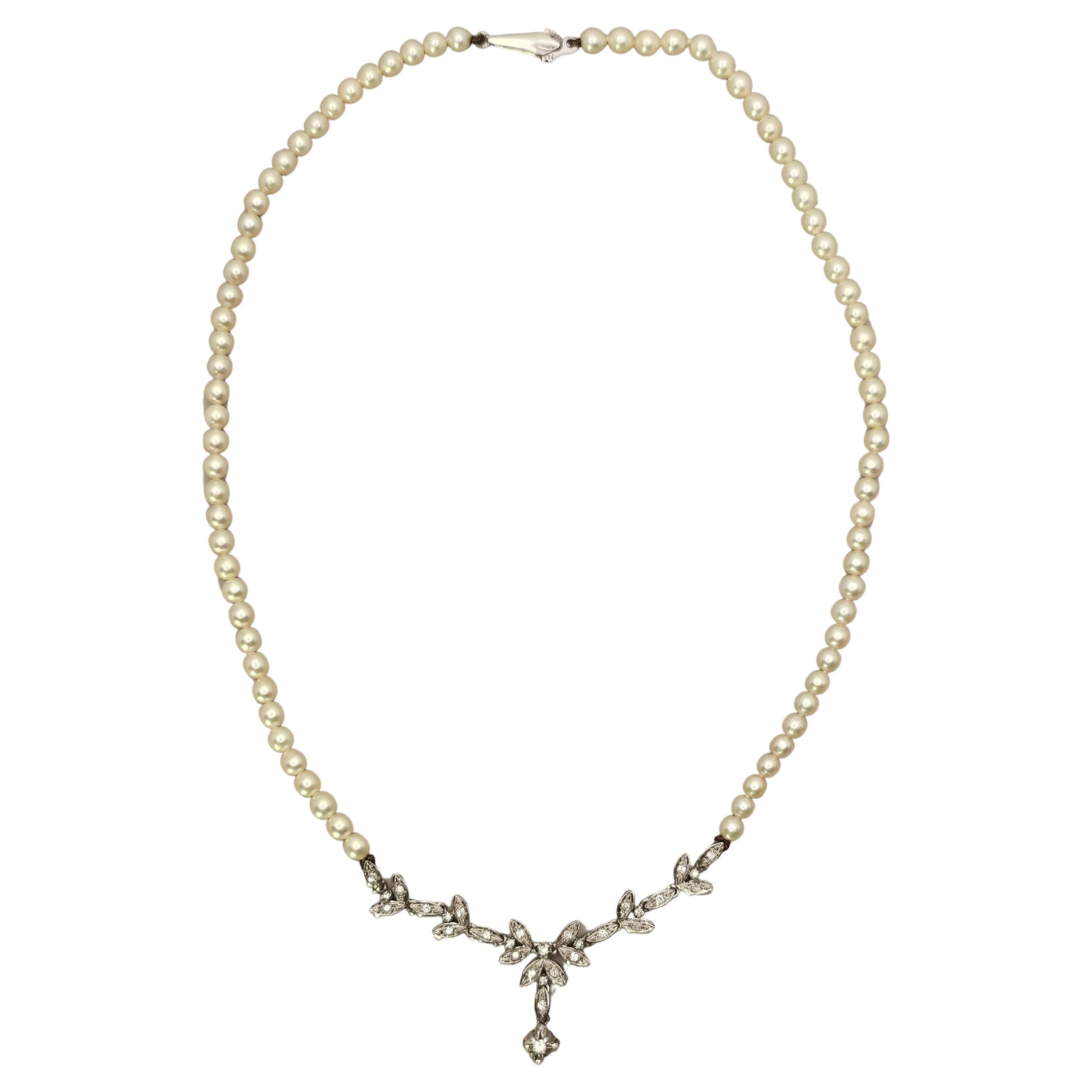 White Gold, Japanese Pearls and Diamonds Necklace