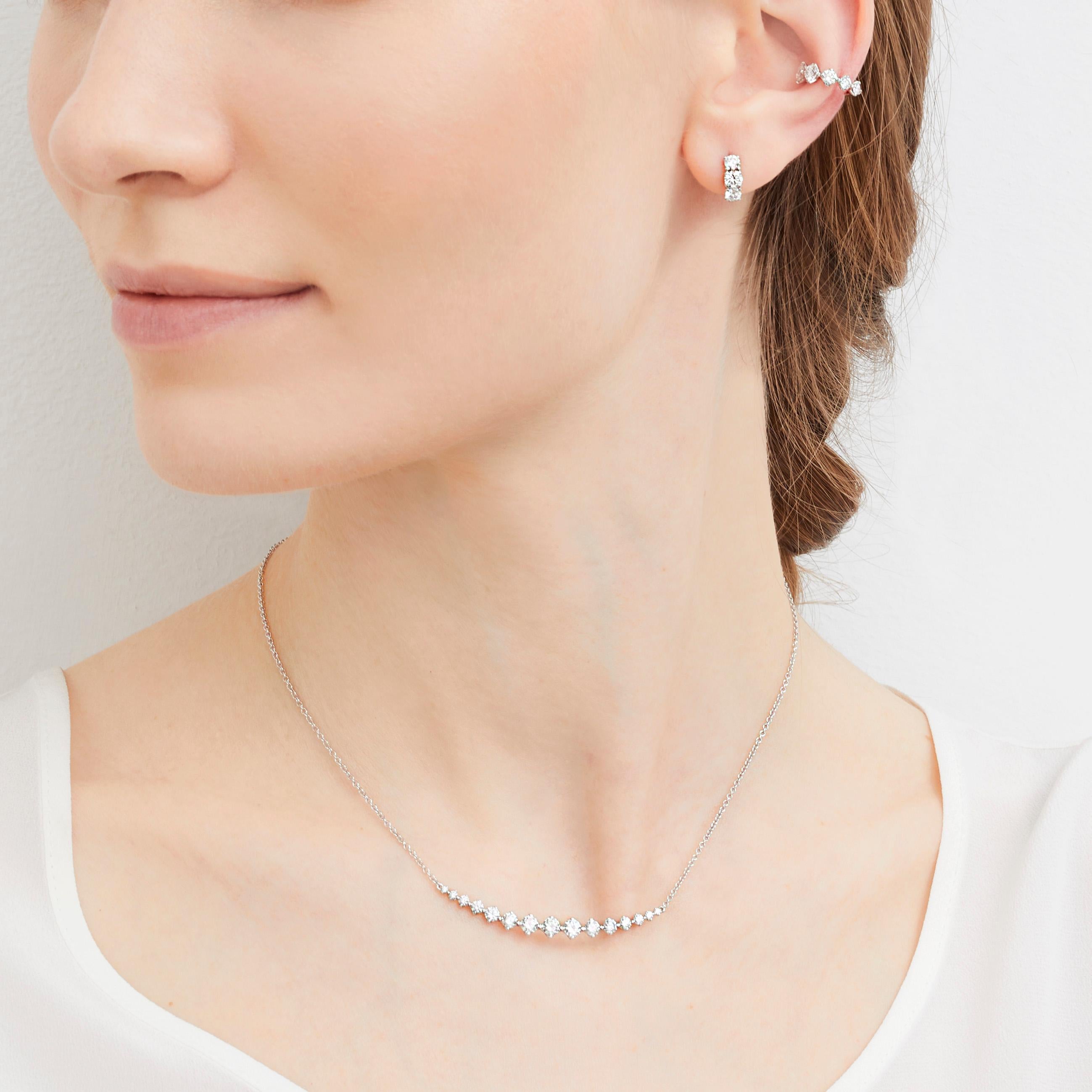 LUCE necklace in white gold and brilliant-cut diamonds In New Condition For Sale In Milano, IT