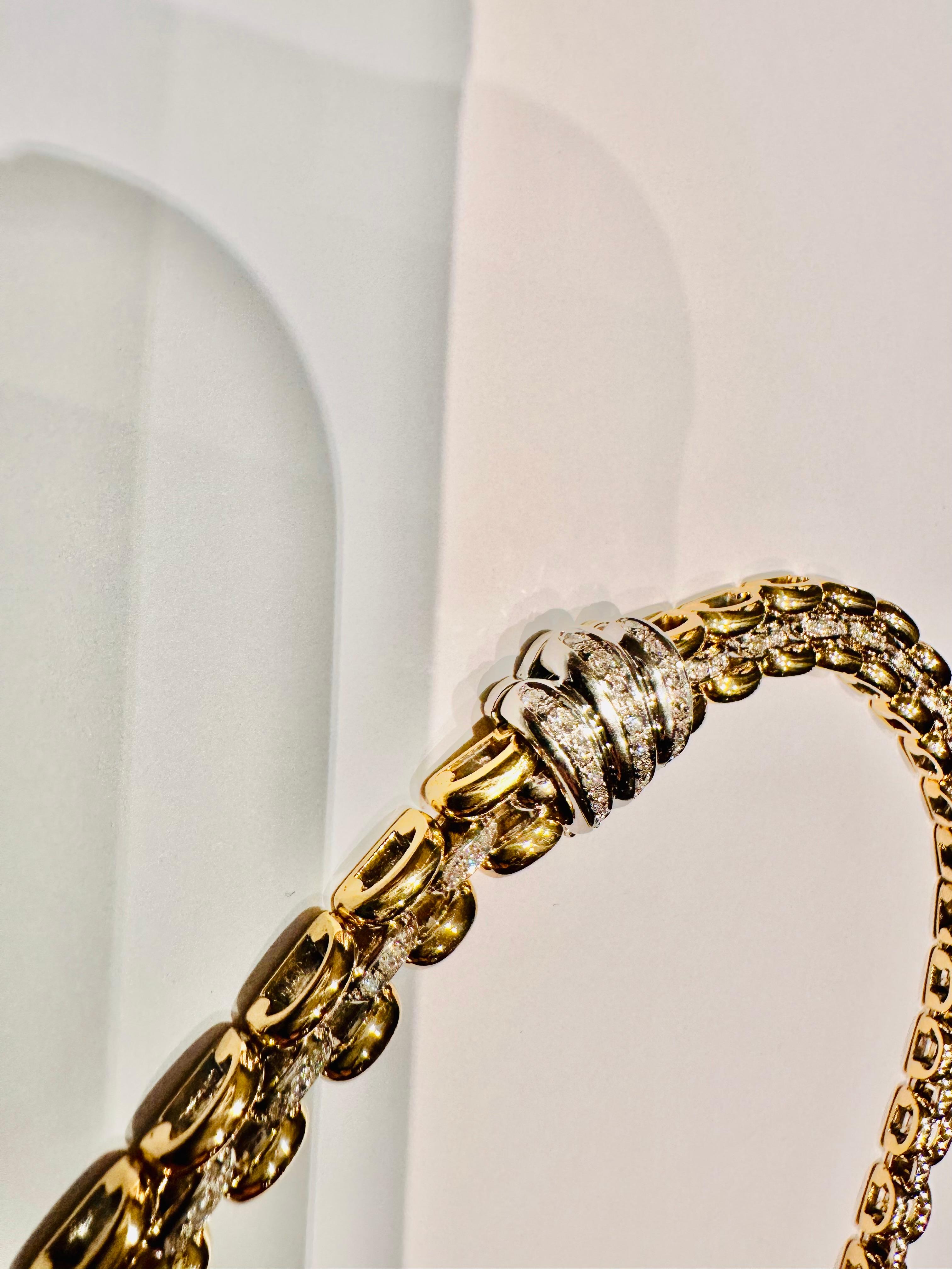 Girocollo Panthère in Oro 18 kt e Diamanti – Raffinatezza e Carisma in vendita 6