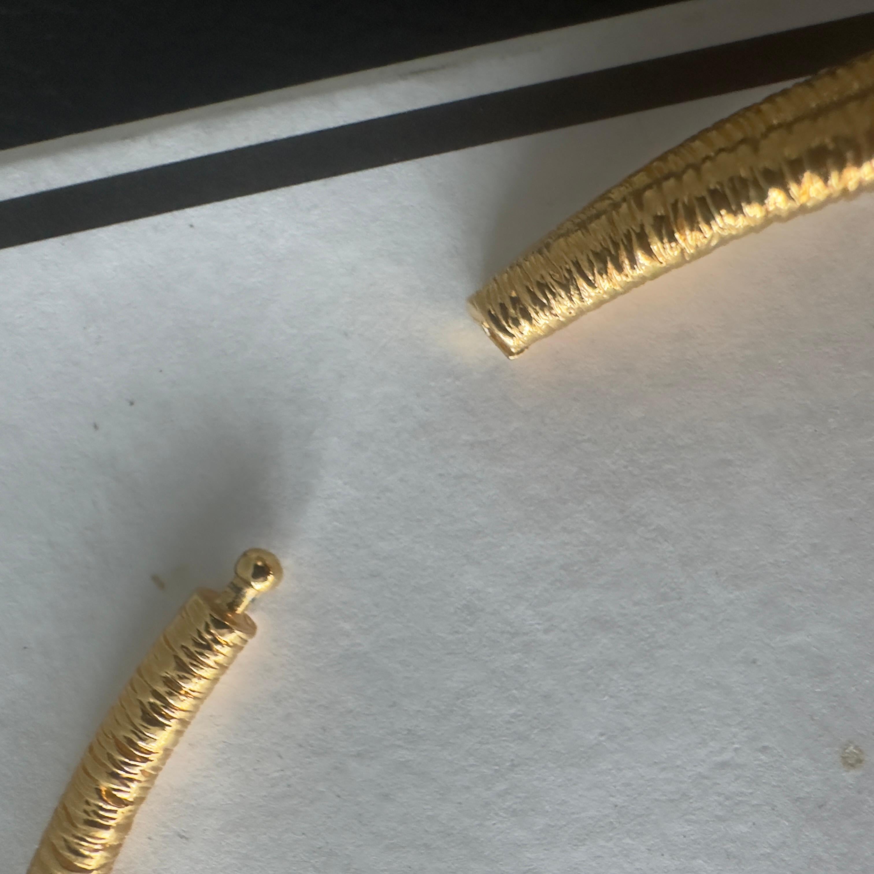 Girocollo rigido Vionnet con scatola For Sale 1