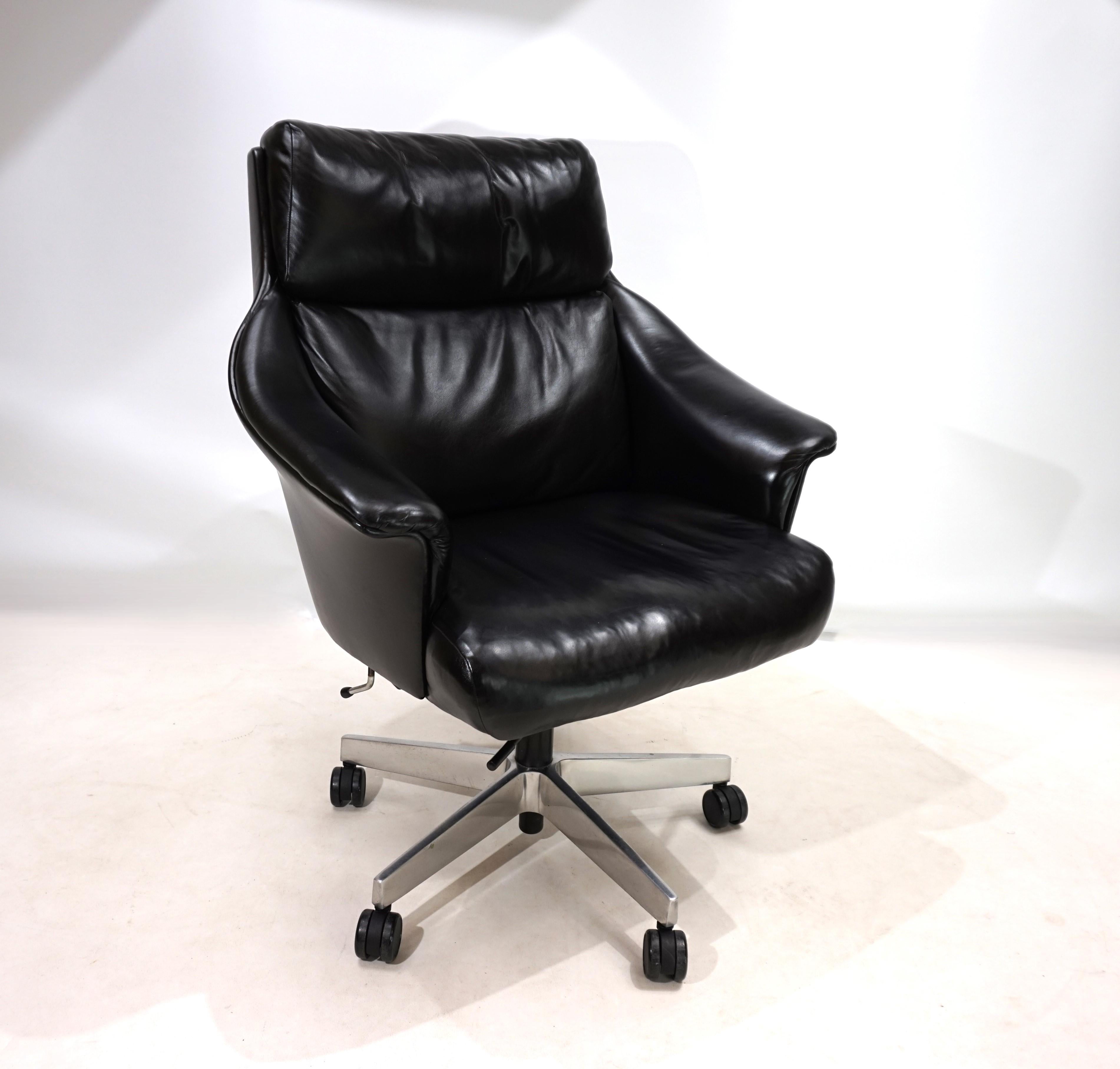 Silla de oficina de piel Giroflex 7051 de Martin Stoll, 1960 2