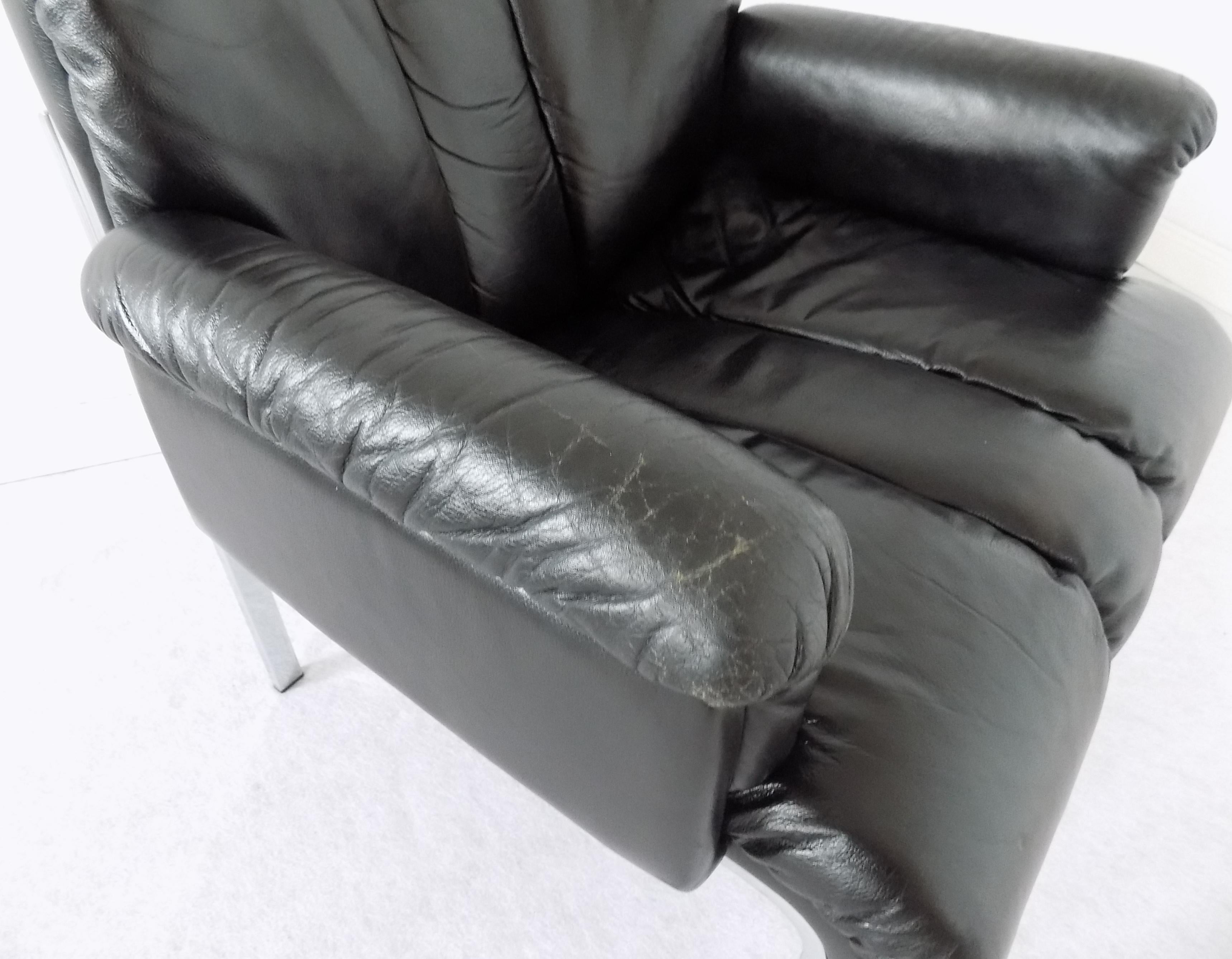 Girsberger Eurochair Black Leather Lounge Chair, Swiss made, Mid-Century modern For Sale 7