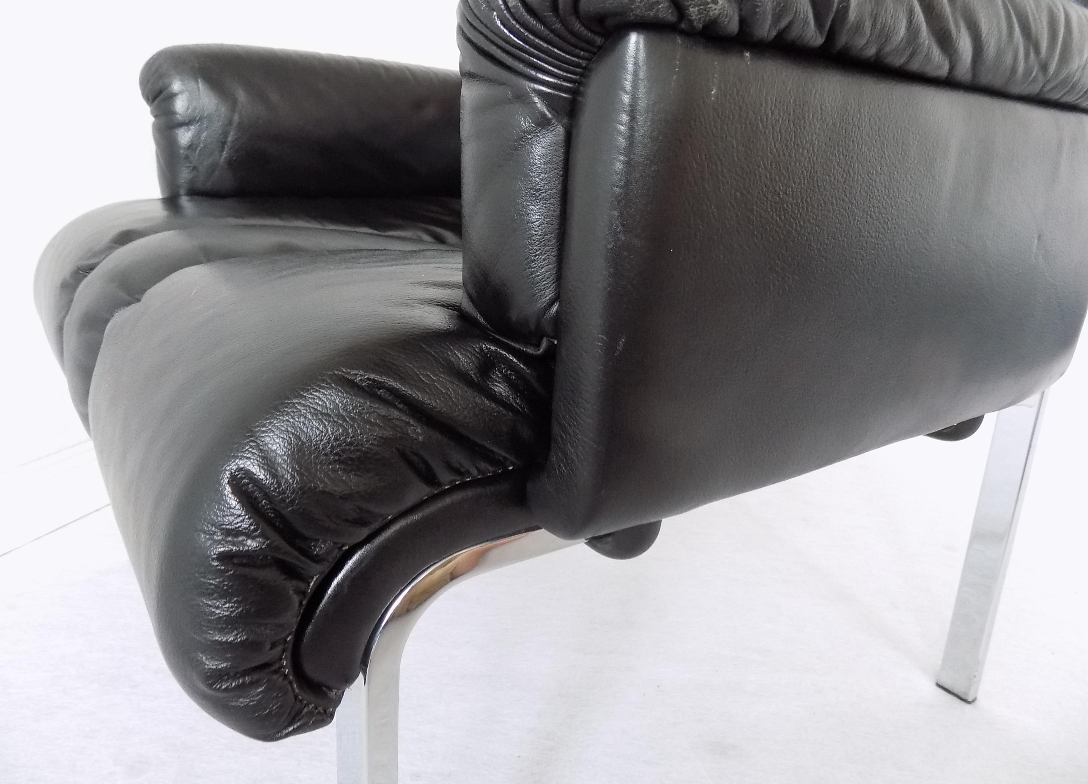 Girsberger Eurochair Black Leather Lounge Chair, Swiss made, Mid-Century modern For Sale 11