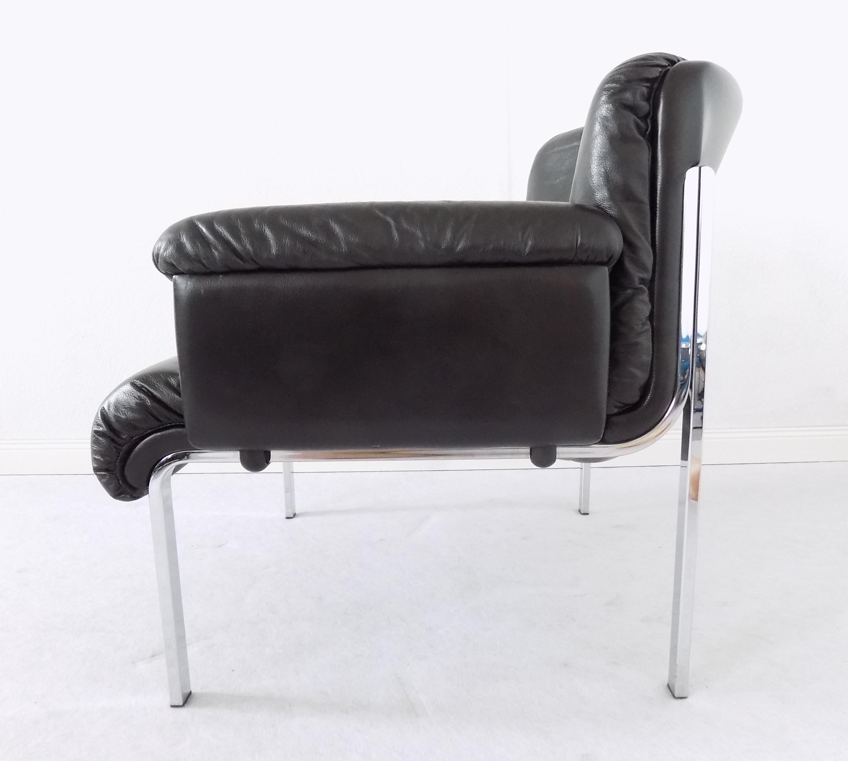 Girsberger Eurochair Black Leather Lounge Chair, Swiss made, Mid-Century modern In Good Condition For Sale In Ludwigslust, Mecklenburg-Vorpommern