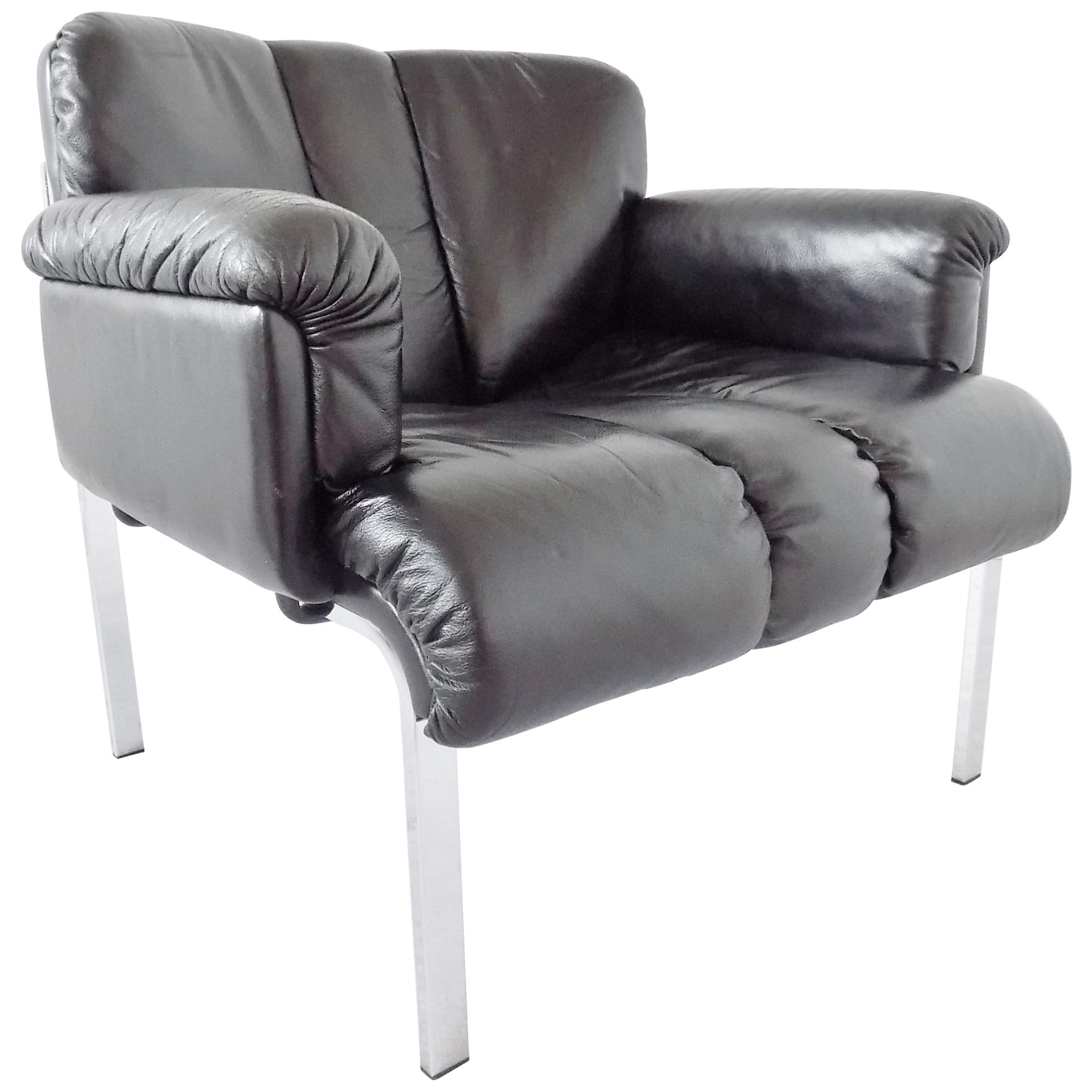 Girsberger Eurochair Black Leather Lounge Chair, Swiss made, Mid-Century modern For Sale