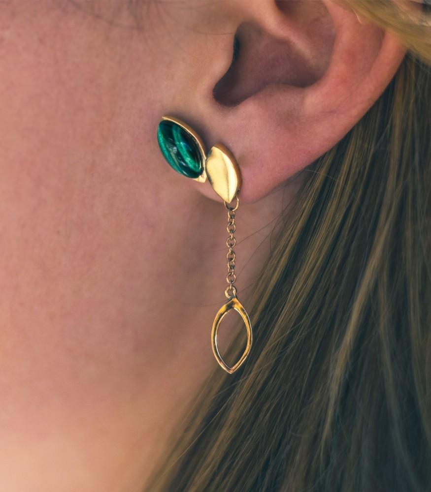 Cabochon Giselle Collection Salice Pendant Earrings in 18kt Yellow Gold with Malachite For Sale