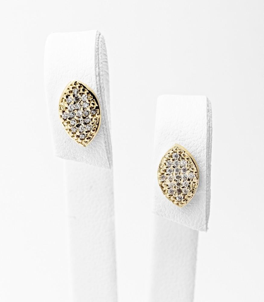 Giselle Collection Sequoia 18kt Yellow Gold Stud Earrings with Diamonds

Amazing stud earrings in 18kt yellow gold with a unique and attractive design inspired by the leaves of trees.

Diamonds recall drops of dew which make woman shining, when