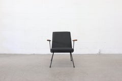 Gispen 1409 Lounge Chair with Arms