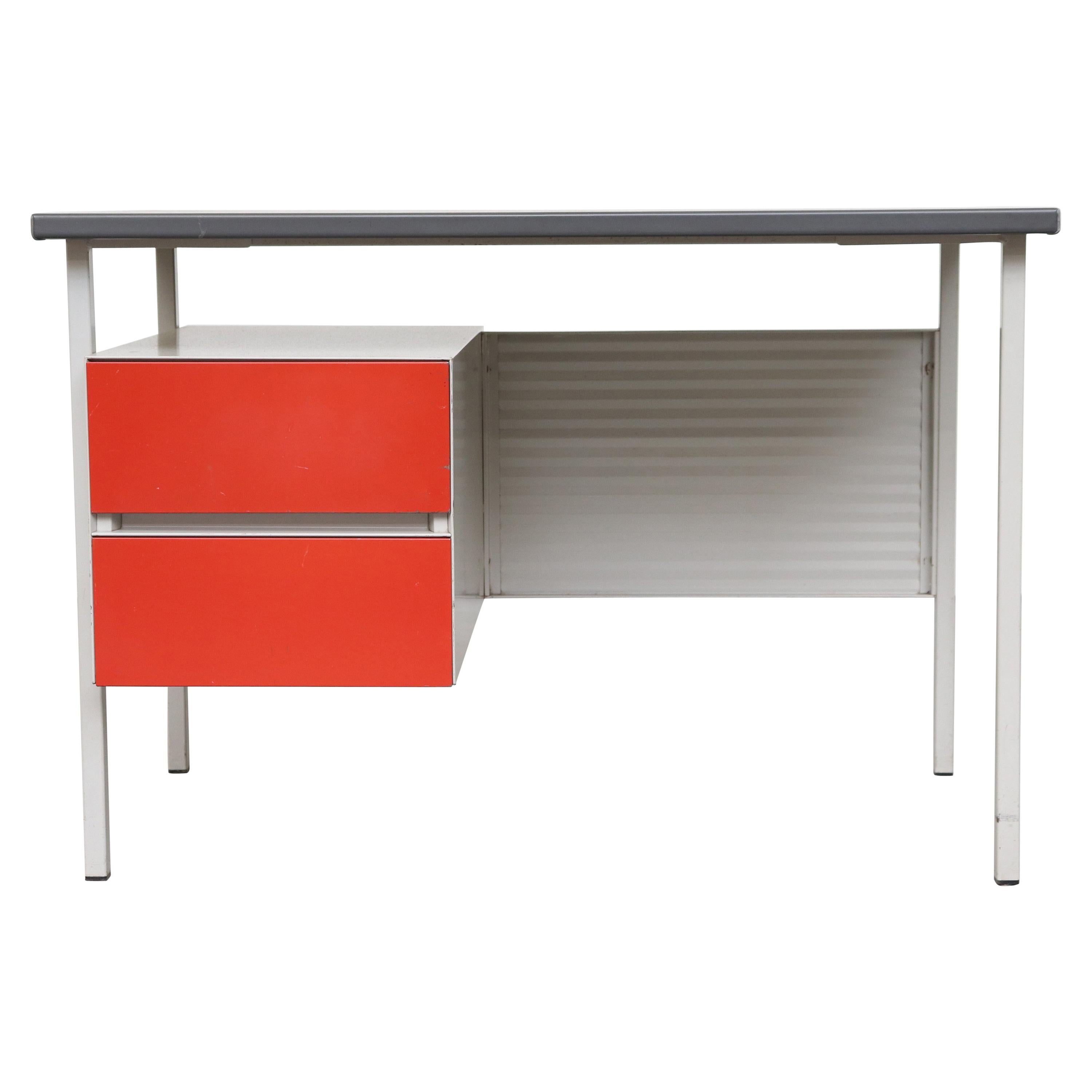 Gispen 3803 Industrial Desk with Privacy Screen