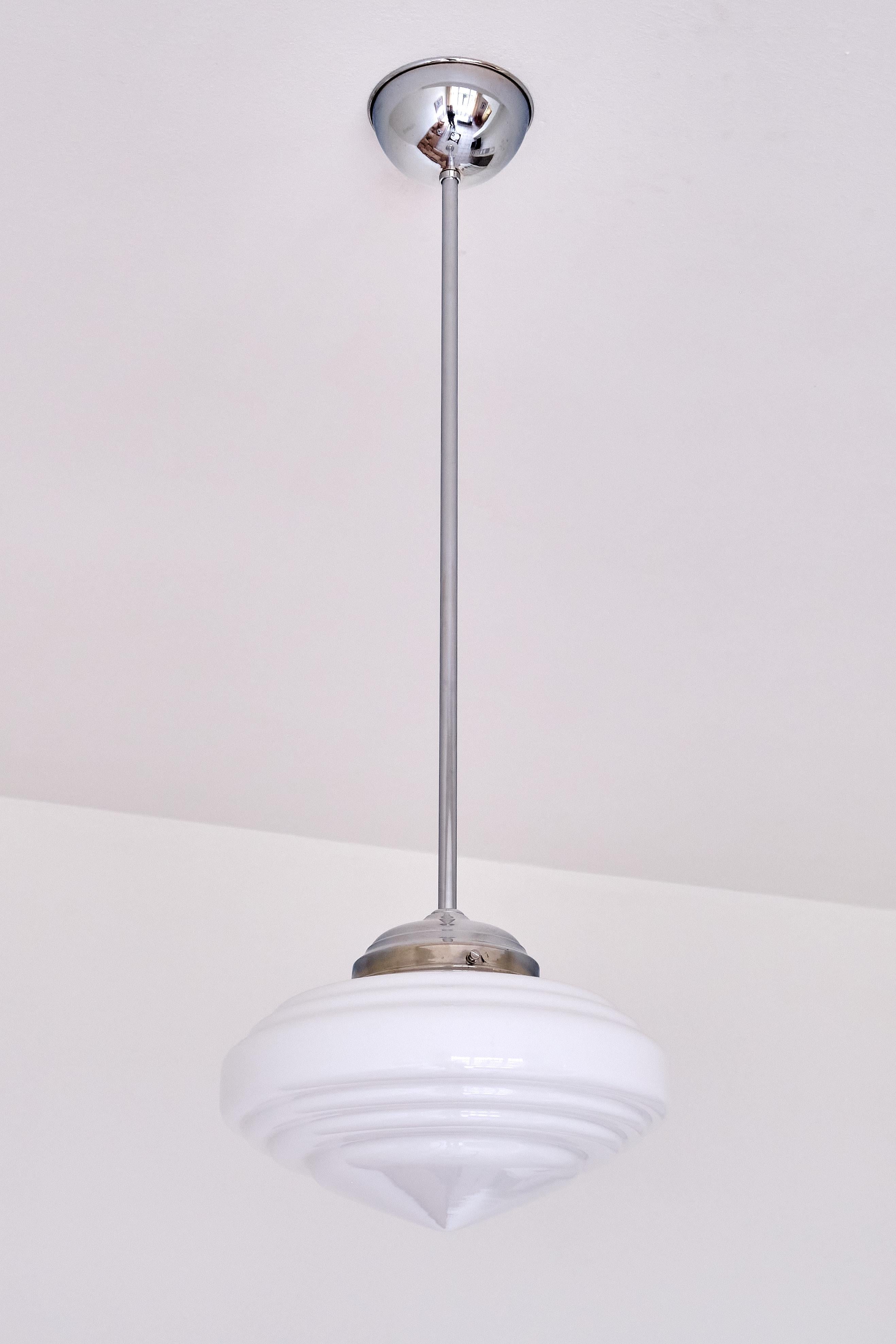 Gispen Art Deco Tiered Pendant Light in Opal Glass and Nickel, Netherlands, 1950 For Sale 4