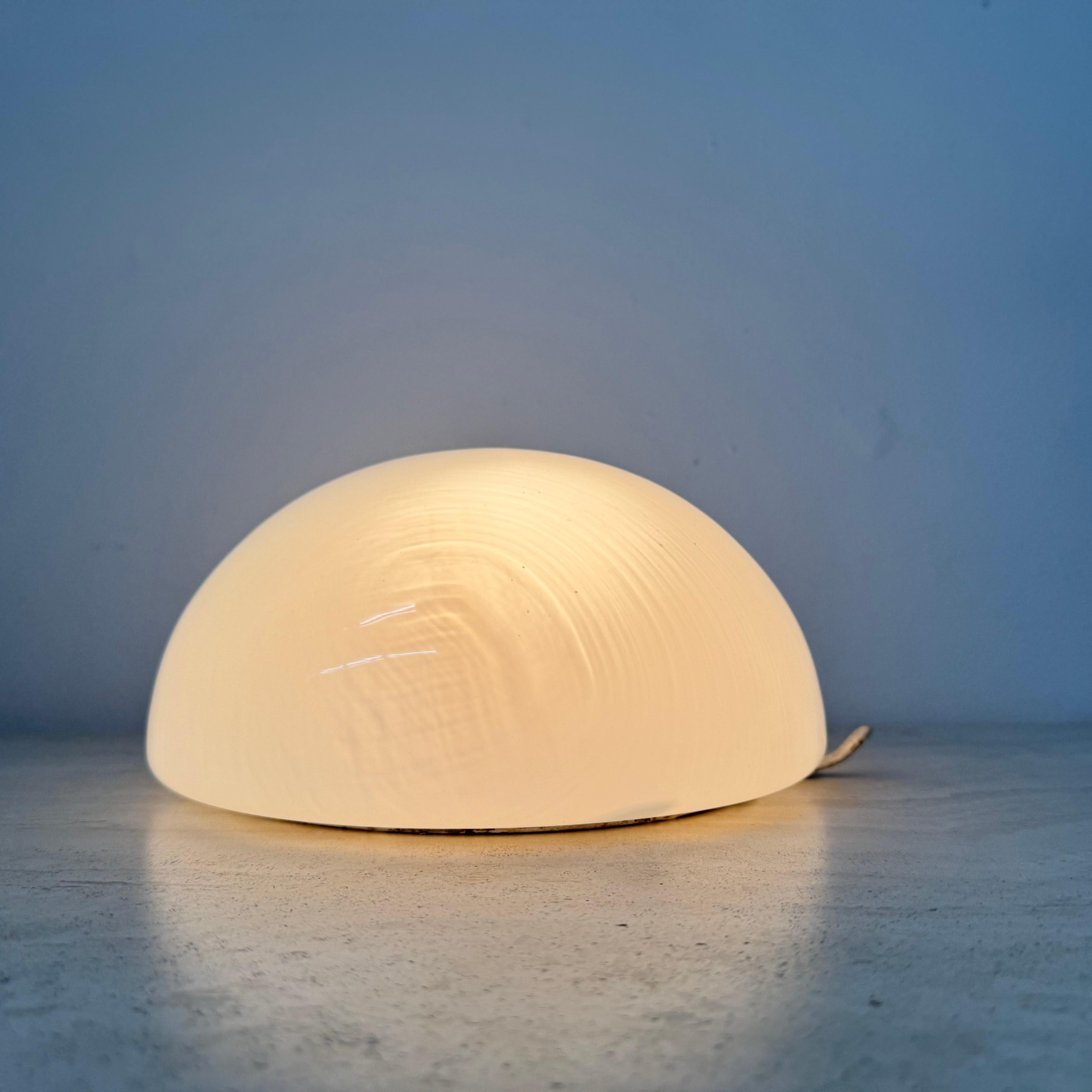 Lampada da soffitto Gispen Design olandese in vetro, anni '30 in vendita 4
