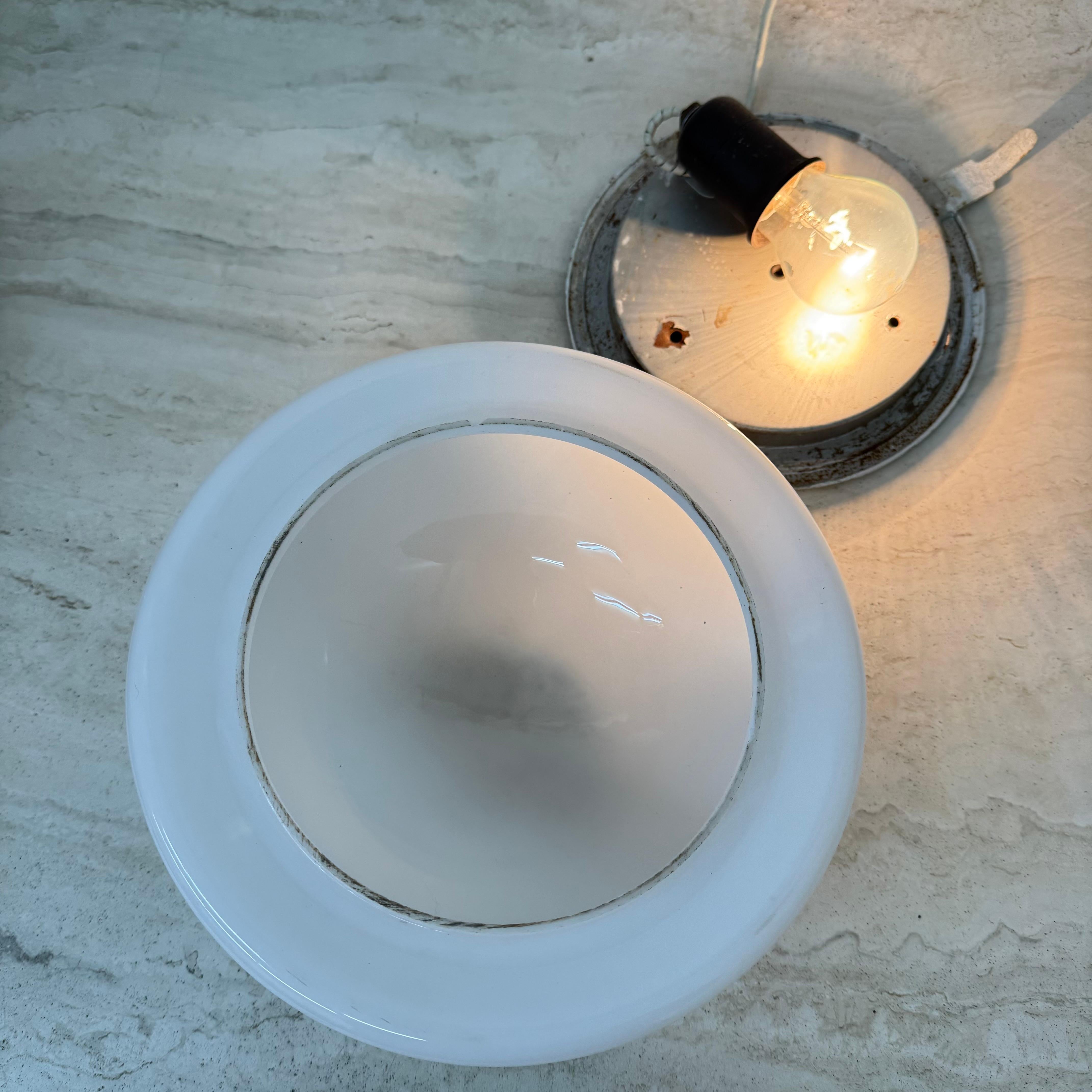 Lampada da soffitto Gispen Design olandese in vetro, anni '30 In condizioni buone in vendita a Delft, NL