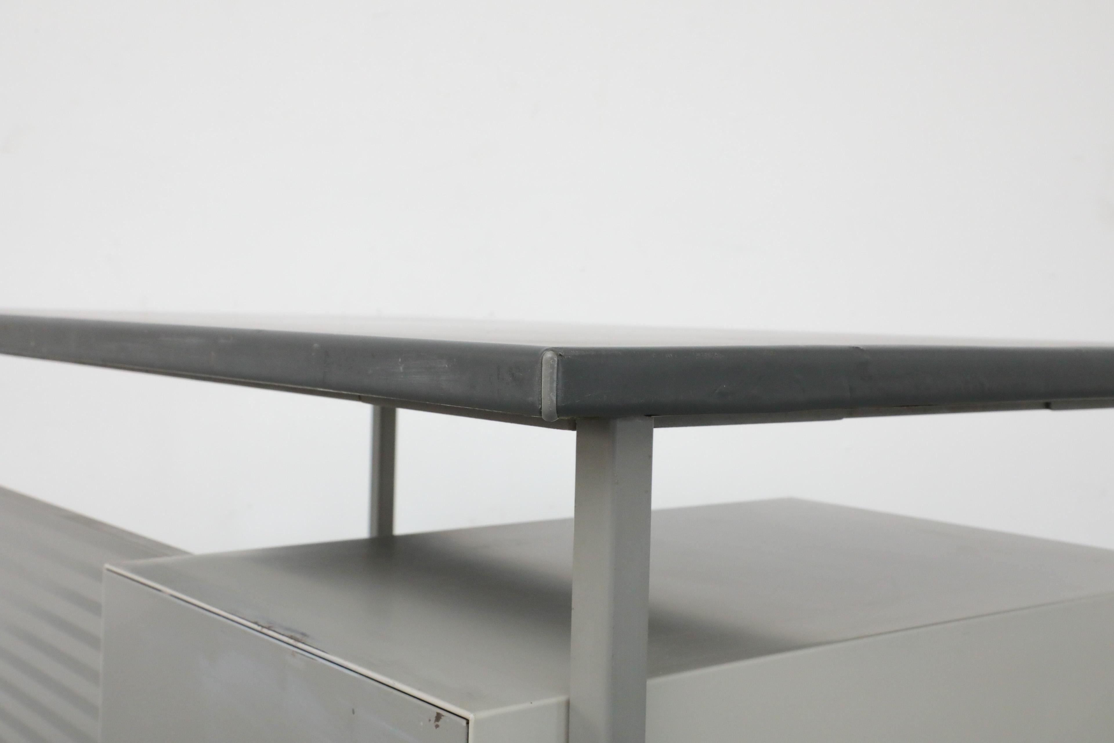 Gispen Desk with Gray Enameled Metal Frame, Chartreuse Drawers, & Privacy Screen For Sale 7