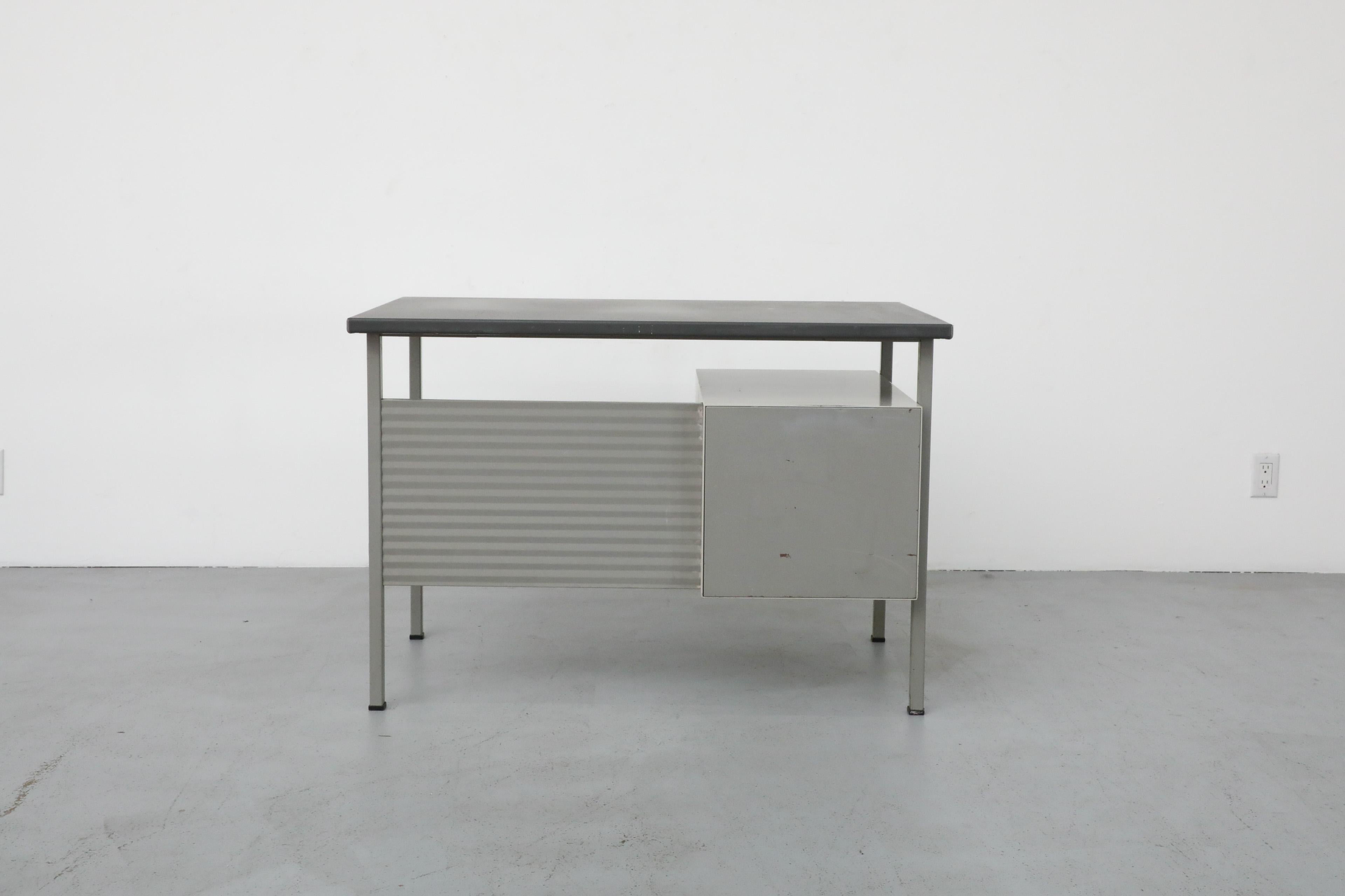 Gispen Desk with Gray Enameled Metal Frame, Chartreuse Drawers, & Privacy Screen For Sale 2