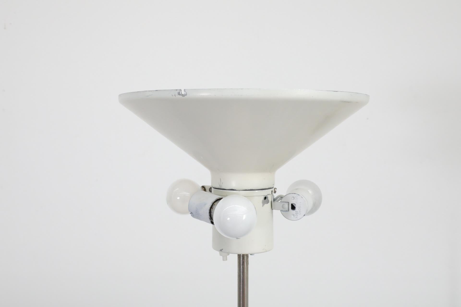 Gispen Floor Lamp with Blue Enameled Metal Base and Shade on Chrome Stem For Sale 7