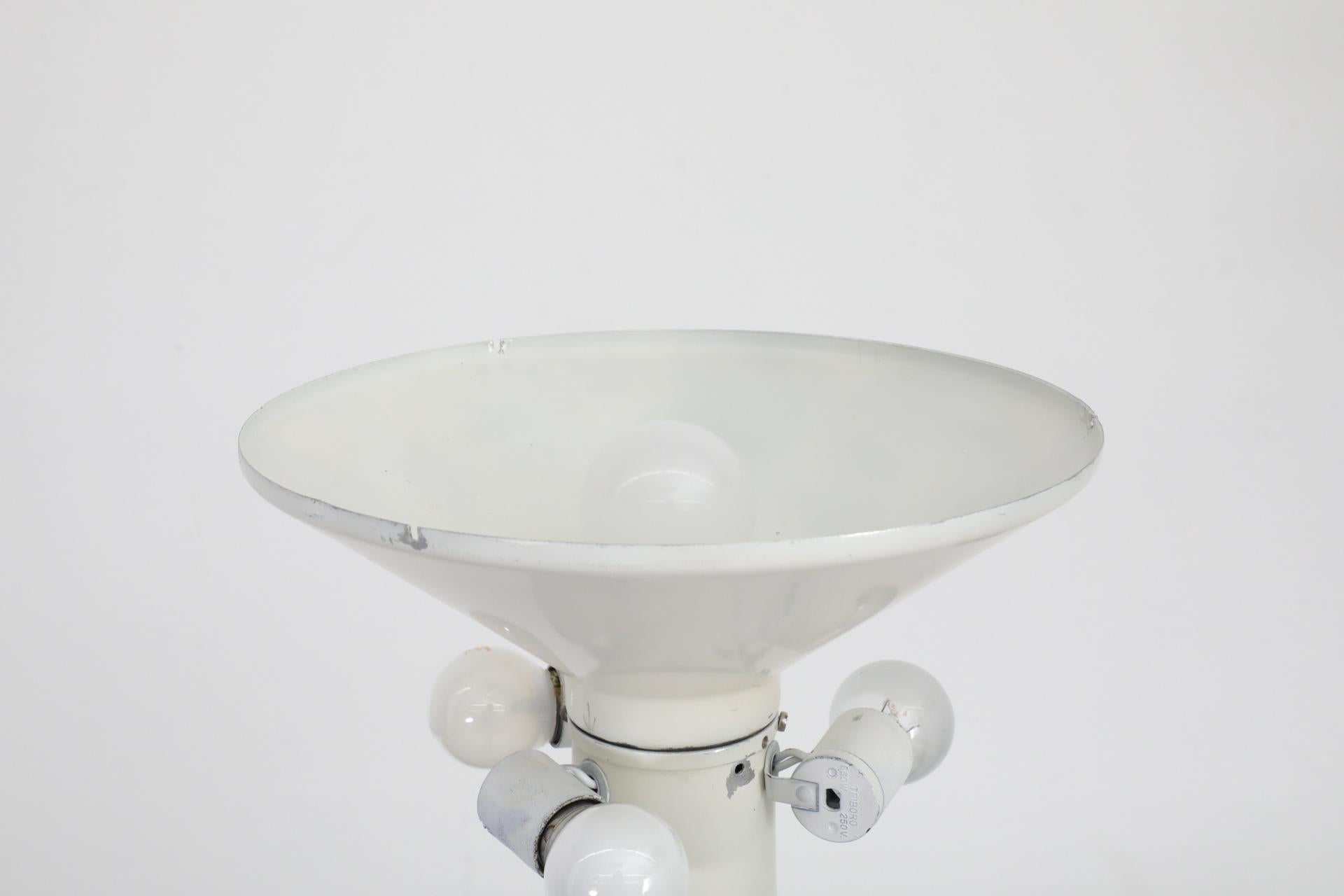 Gispen Floor Lamp with Blue Enameled Metal Base and Shade on Chrome Stem For Sale 9
