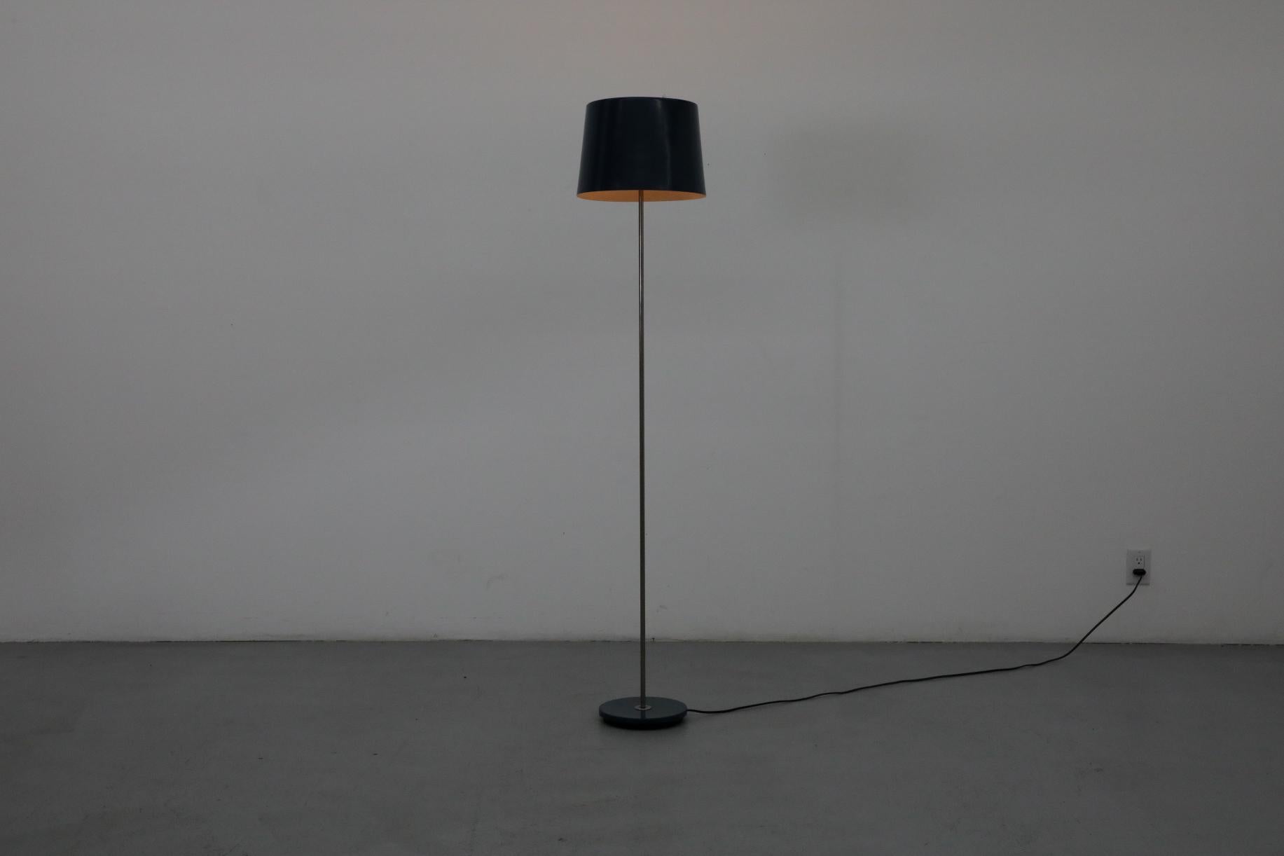 Dutch Gispen Floor Lamp with Blue Enameled Metal Base and Shade on Chrome Stem For Sale